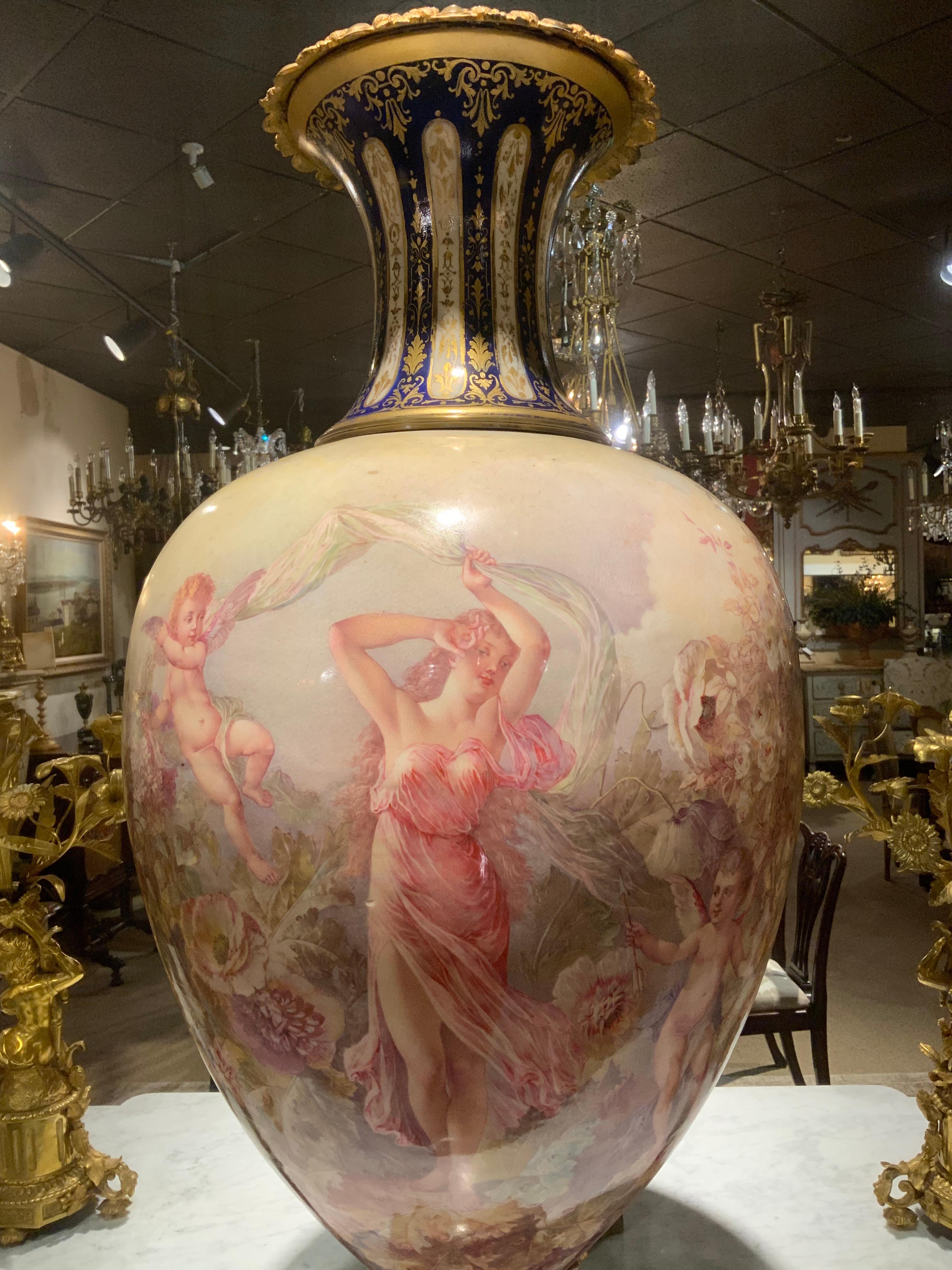 Palace size 19 th century Sevres porcelain urn, signed Maglin For Sale 2