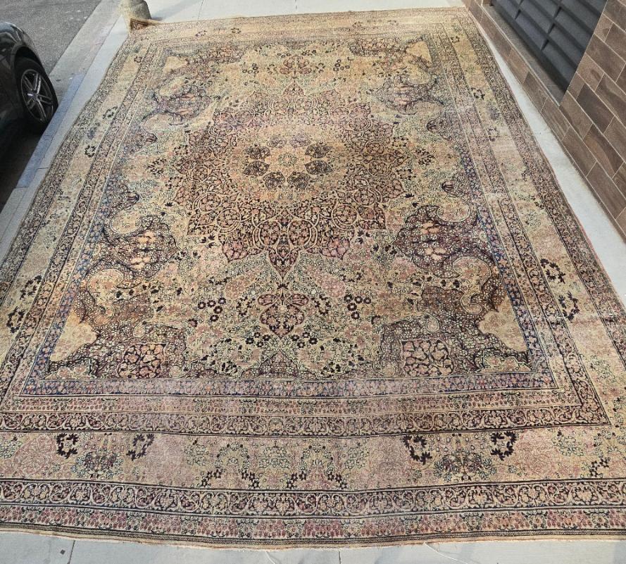 Kirman Tapis Kerman Levar du 19ème siècle  16x24 en vente