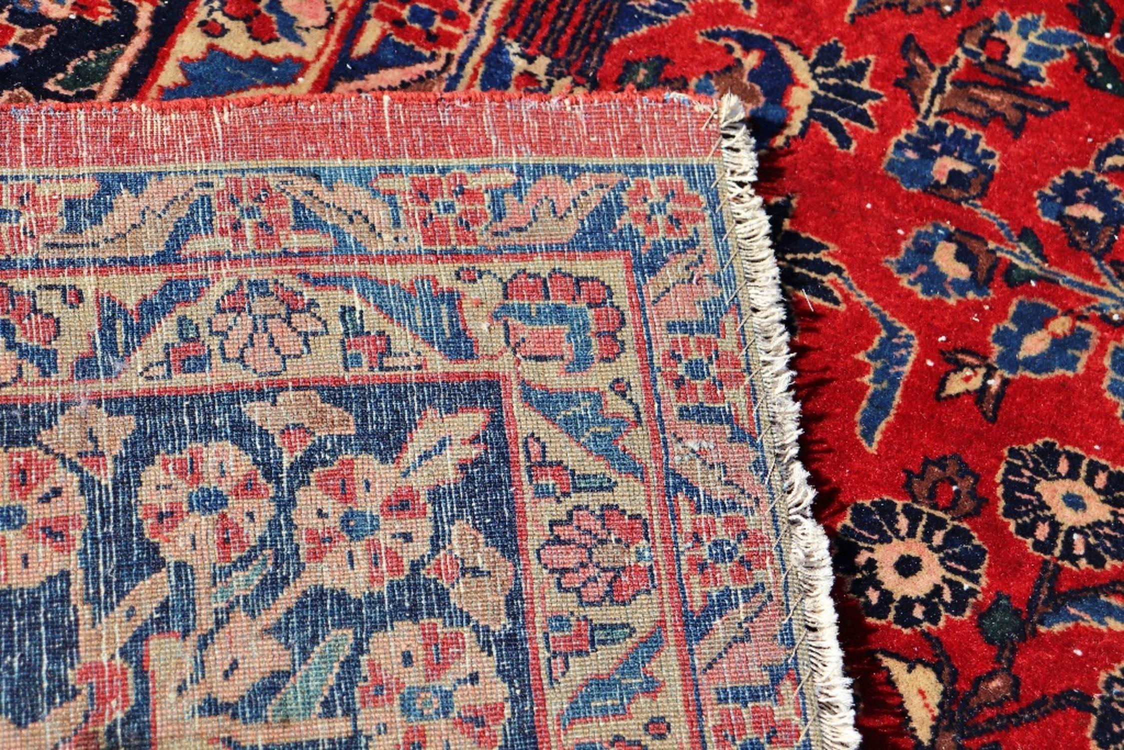 Palace Persian Sarouk Rug, circa 1910 In Good Condition For Sale In Swedesboro, NJ