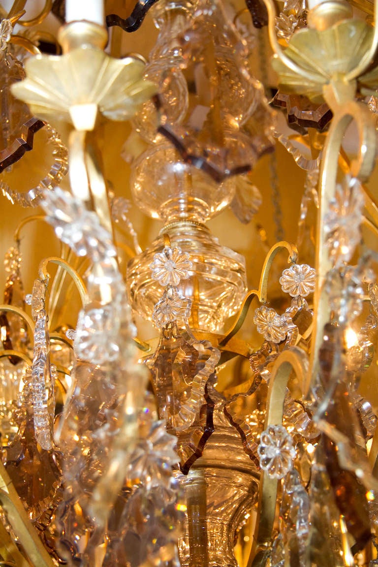 Francese Lampadario a gabbia in bronzo e cristallo in stile Palazzo Luigi XVI in vendita