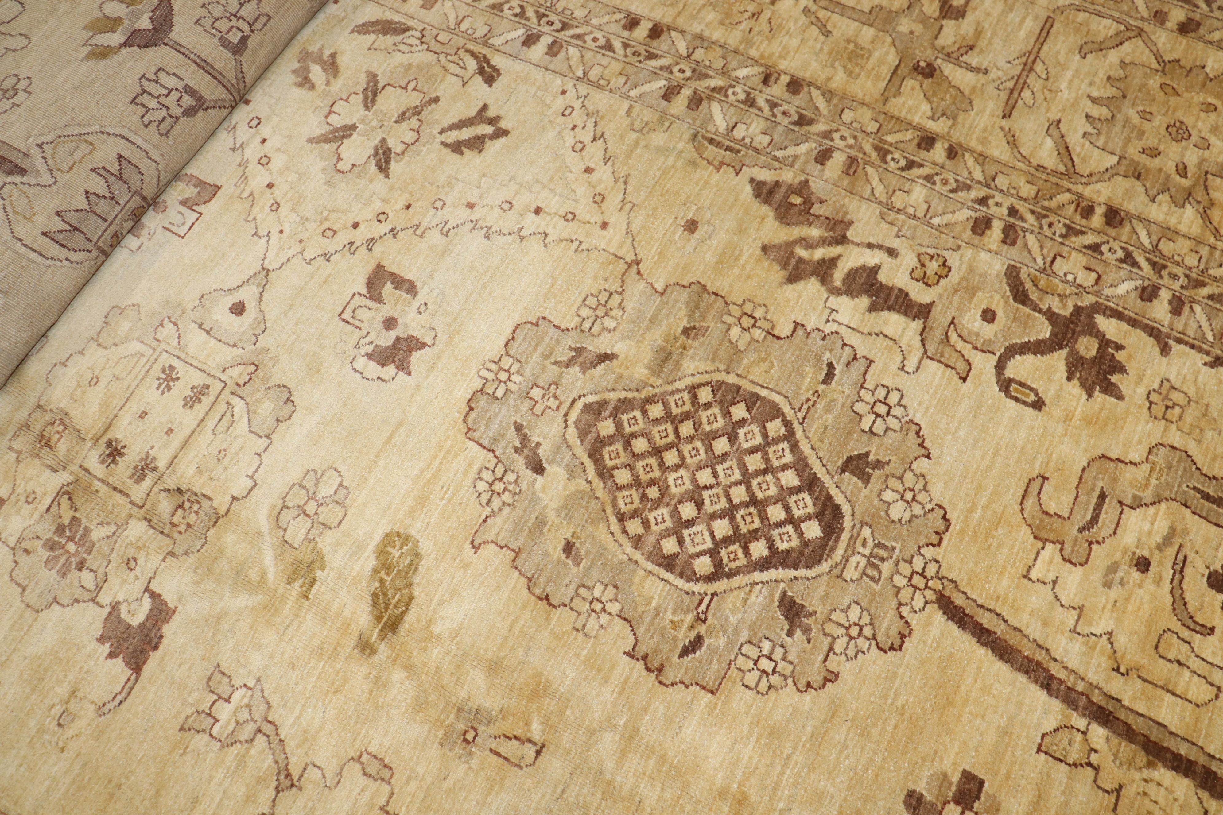 Agra Tappeto Zabihi Collection'S Dimensione Palazzo Pishawar in vendita