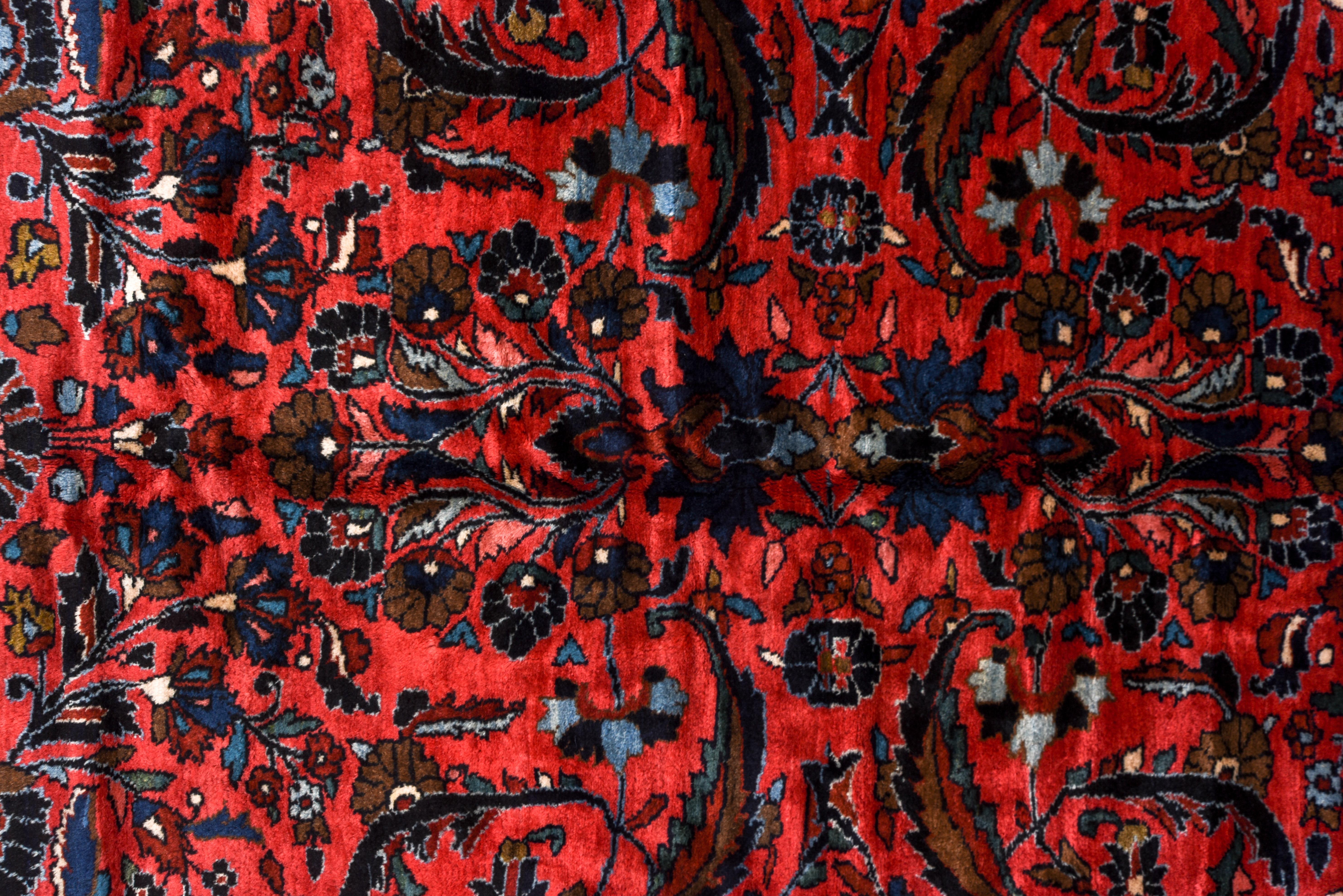 Palace Sized Antique Persian Red Lilian Carpet, circa 1920s In Good Condition For Sale In New York, NY