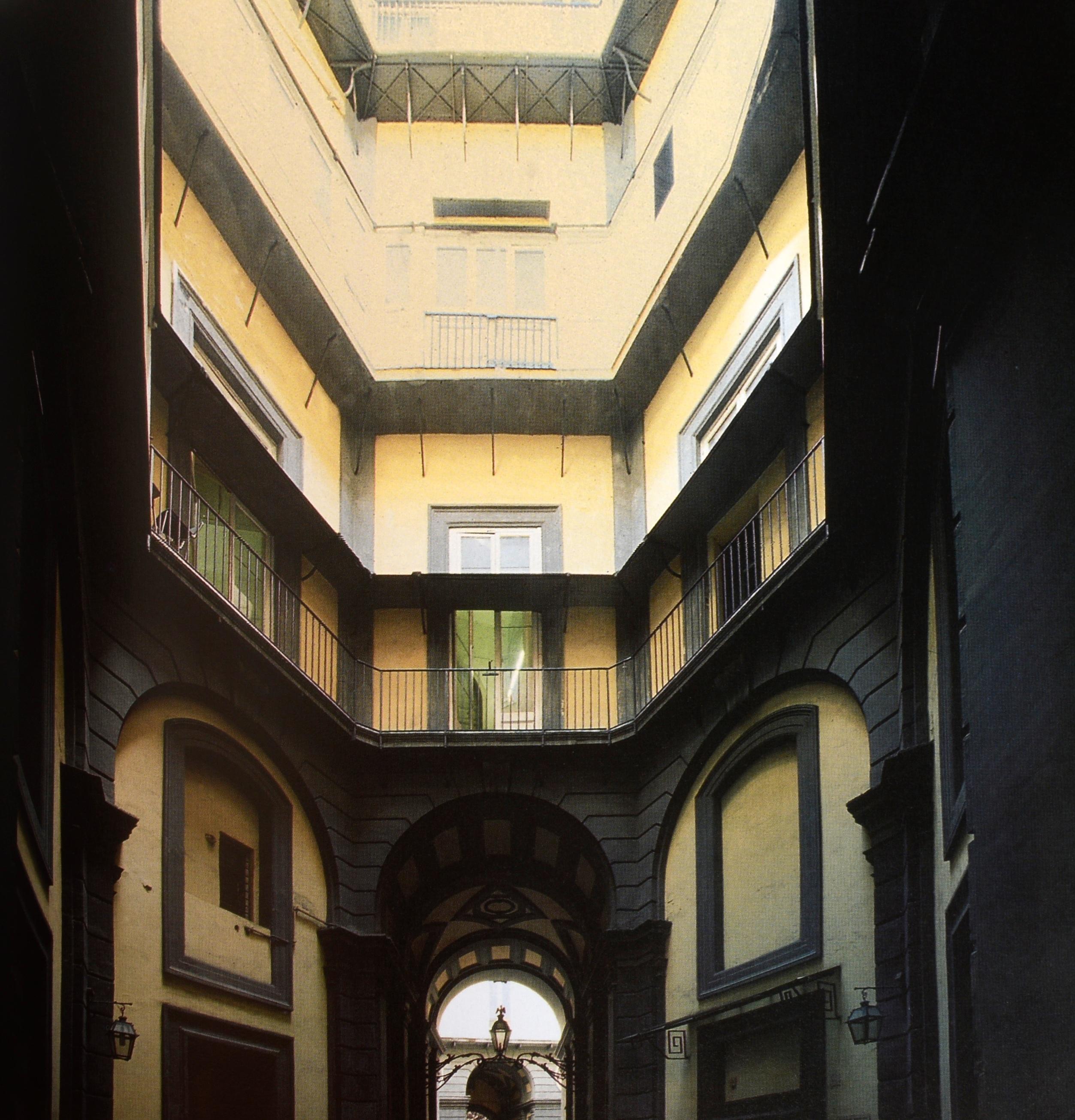 Palaces of Naples par Donatella Mazzoleni, première édition en vente 11