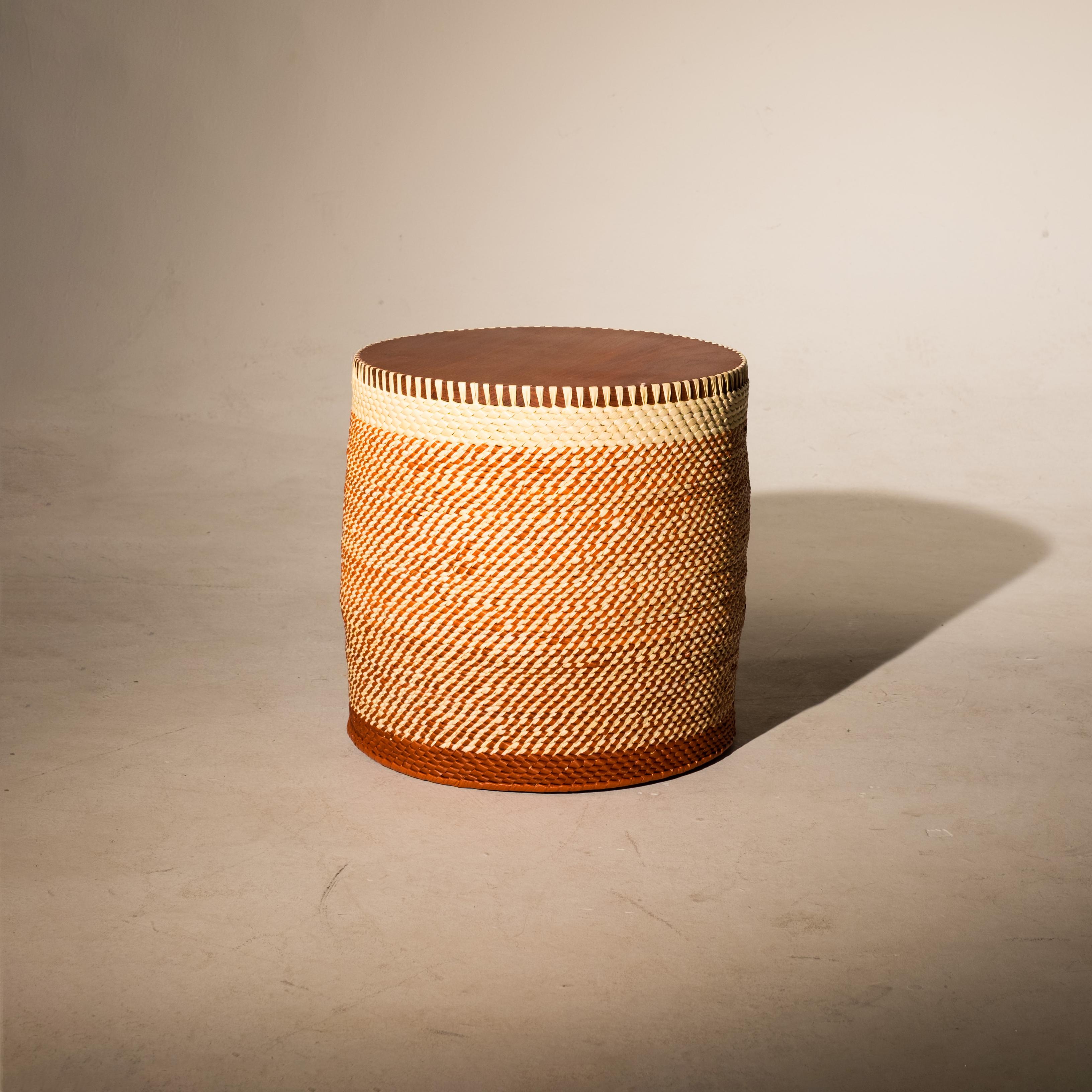 Palafitas Stool: handcrafted in Brazil with tucumã straw and solid wood For Sale