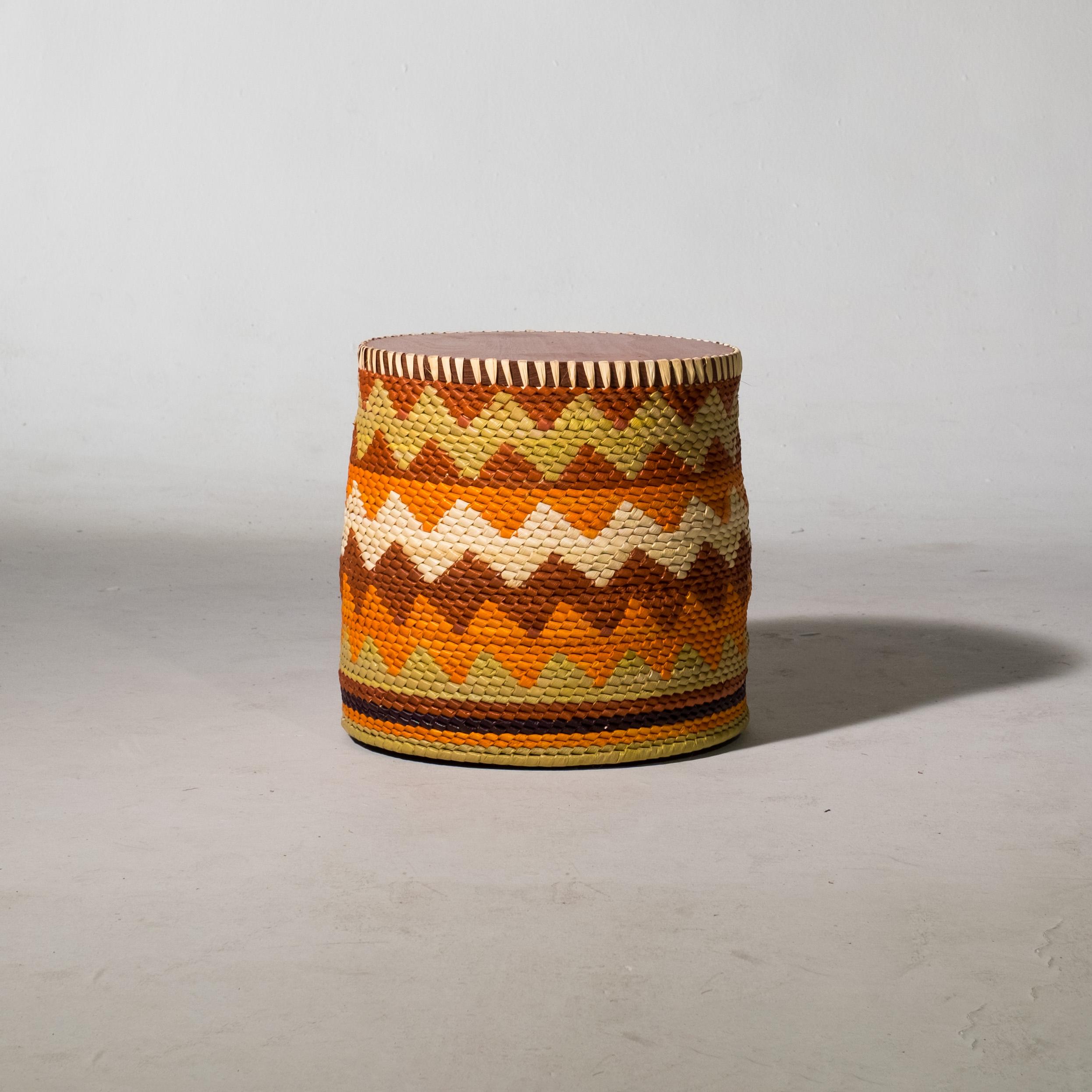 Other Palafitas side table S: handcrafted in Brazil with tucumã straw and solid wood For Sale