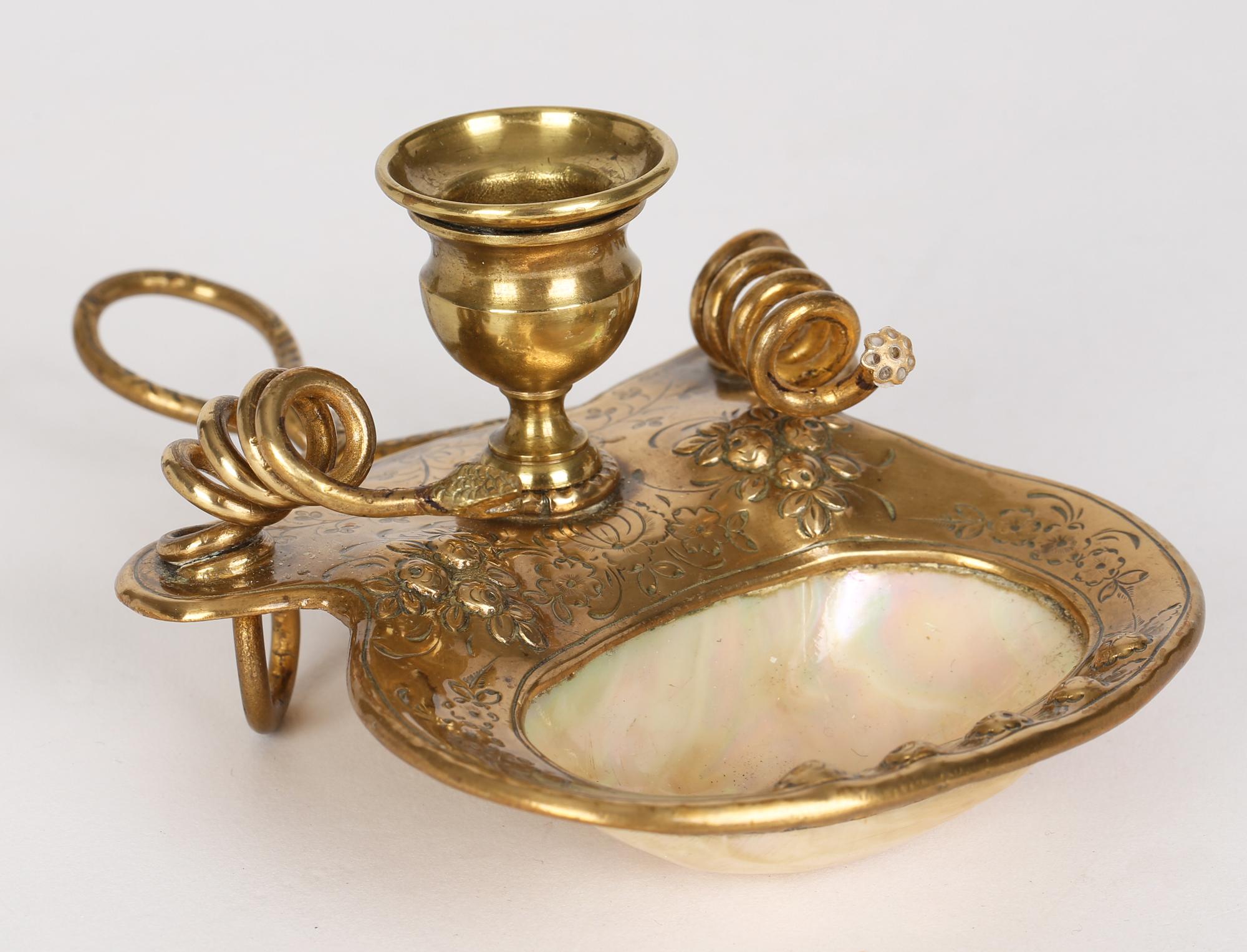Palais Royal French Ormolu-Schreibtisch-Set mit Stift (Metall) im Angebot