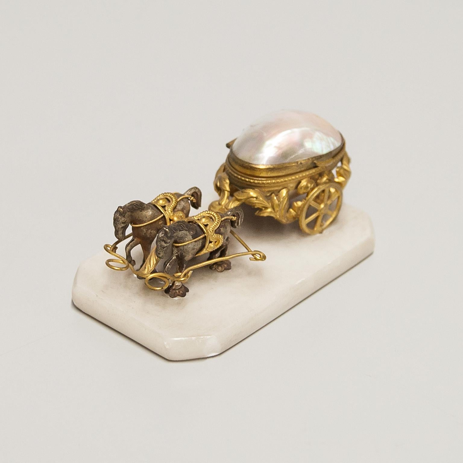 French Palais Royal Horse-Drawn Carriage Trinket Box 19th Century For Sale