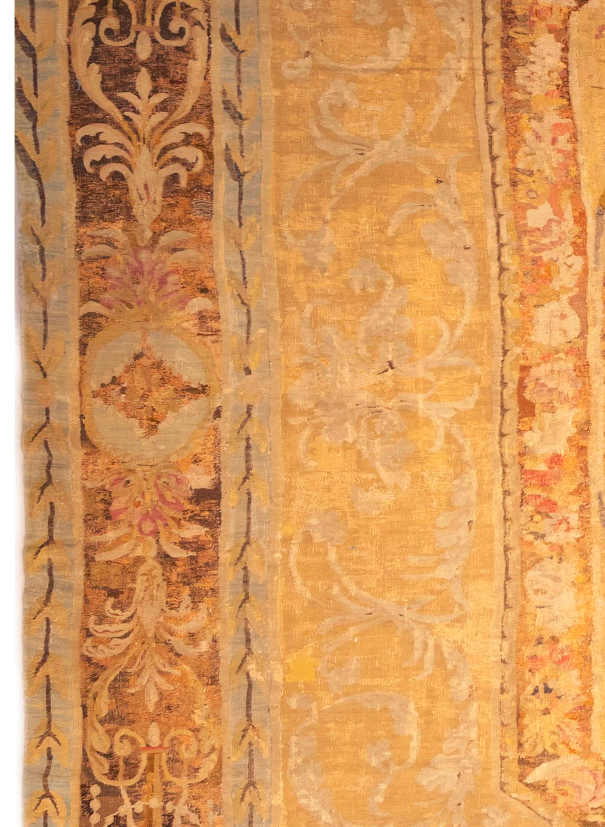 Neoklassizistischer Aubusson-Teppich des 18. Jahrhunderts mit Medaillon (Französisch) im Angebot