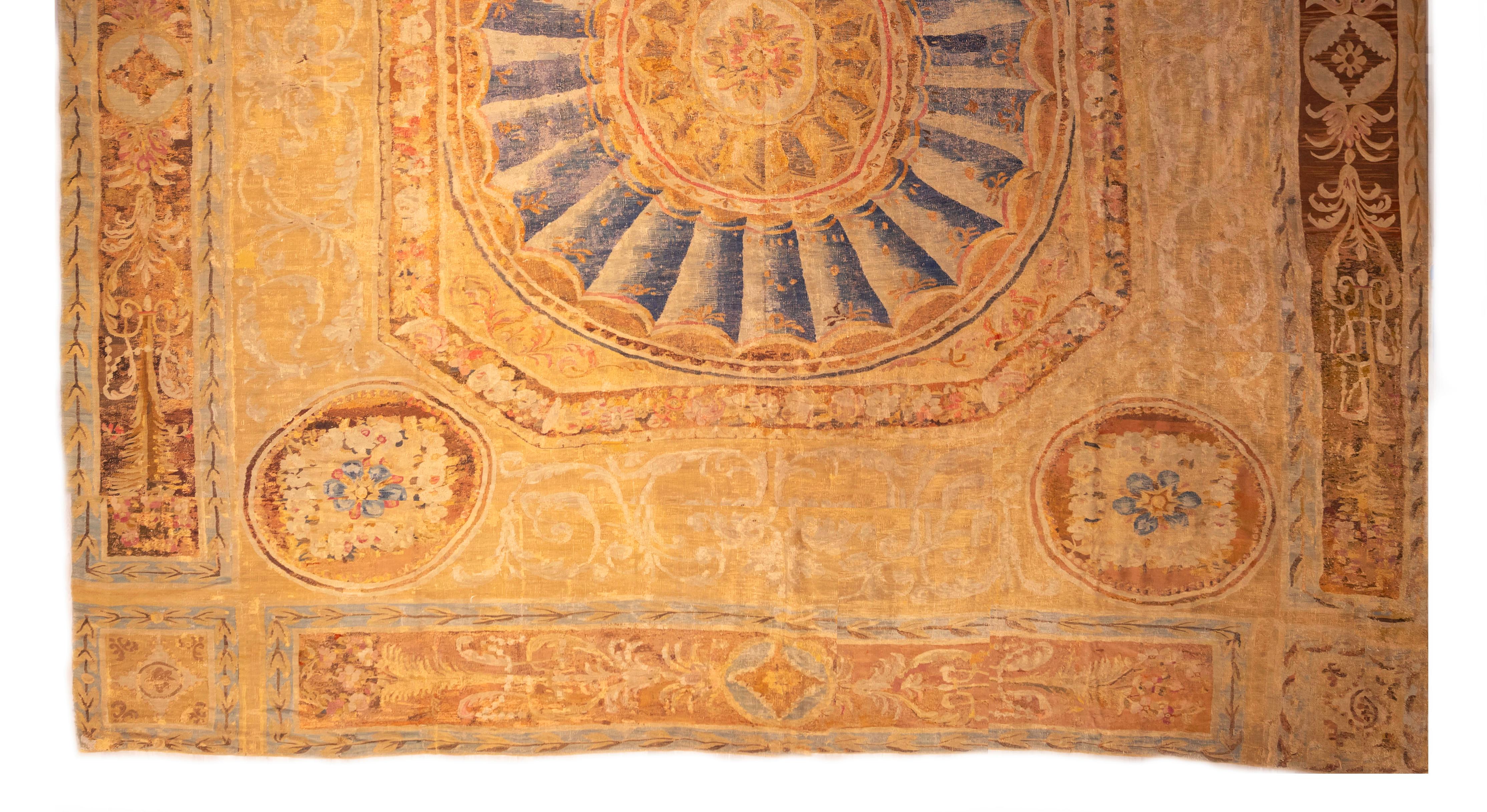 Wool Palatial 18th Century Neoclassical Aubusson Rug with Medallion For Sale