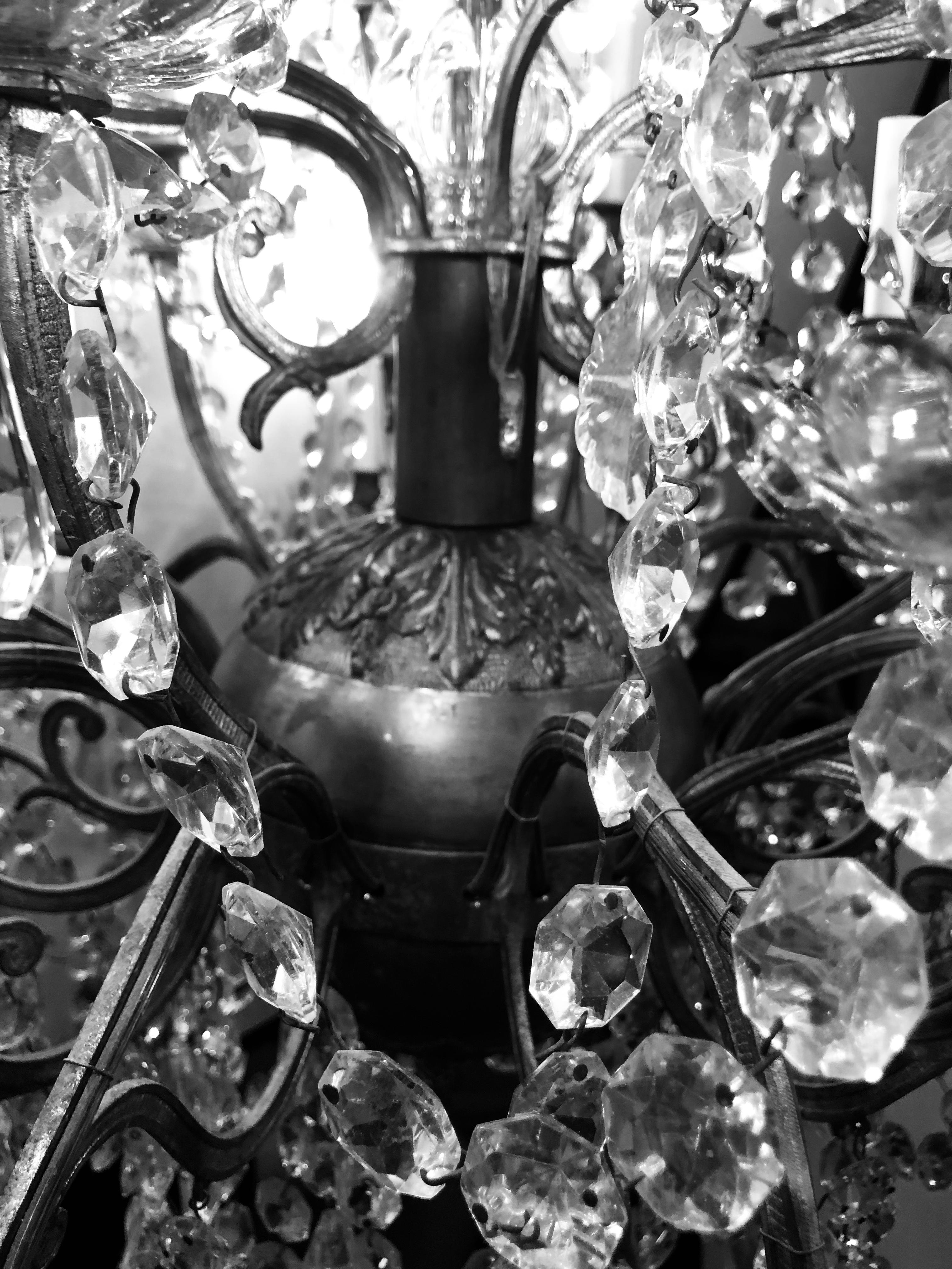 Lustre palatial à trente lumières en forme de colonne en cristal et laiton, XIXe-XXe siècle en vente 13