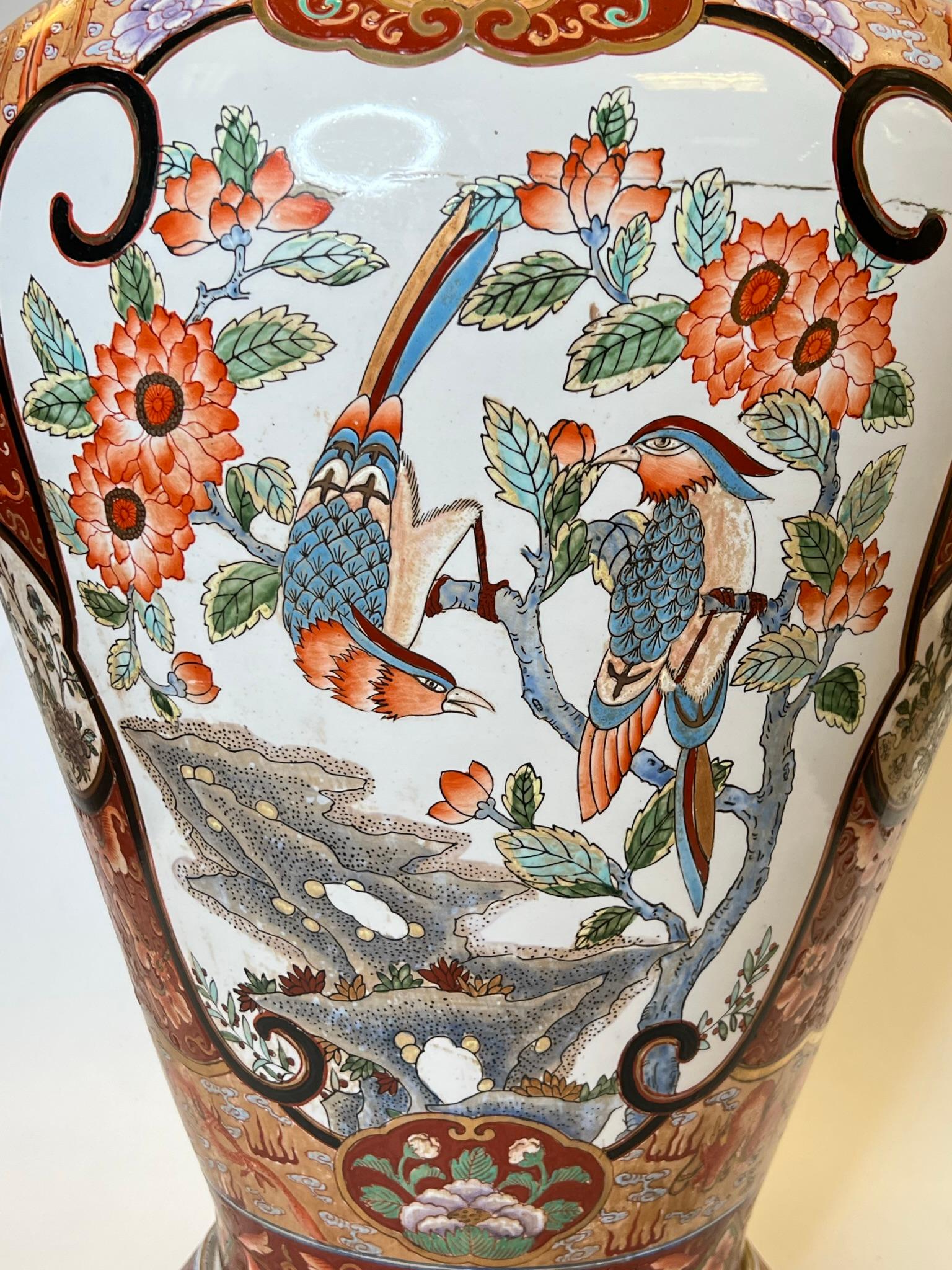 Palatial 19th Century Chinese Qianlong Porcelain Vase with Cover and Pedestal For Sale 11