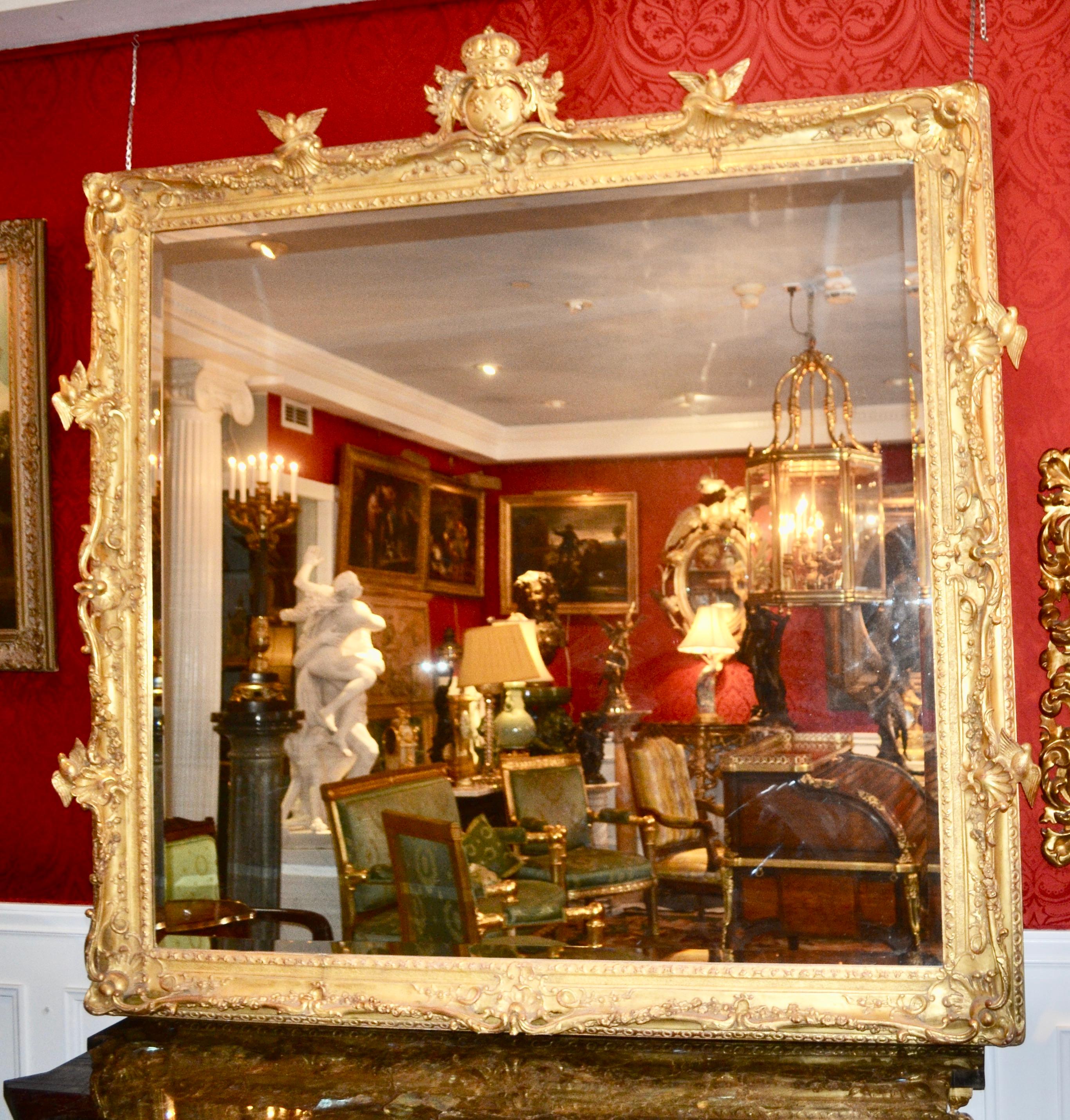 Miroir palatial en bois doré sculpté de style Louis XV du 19ème siècle français en vente 2