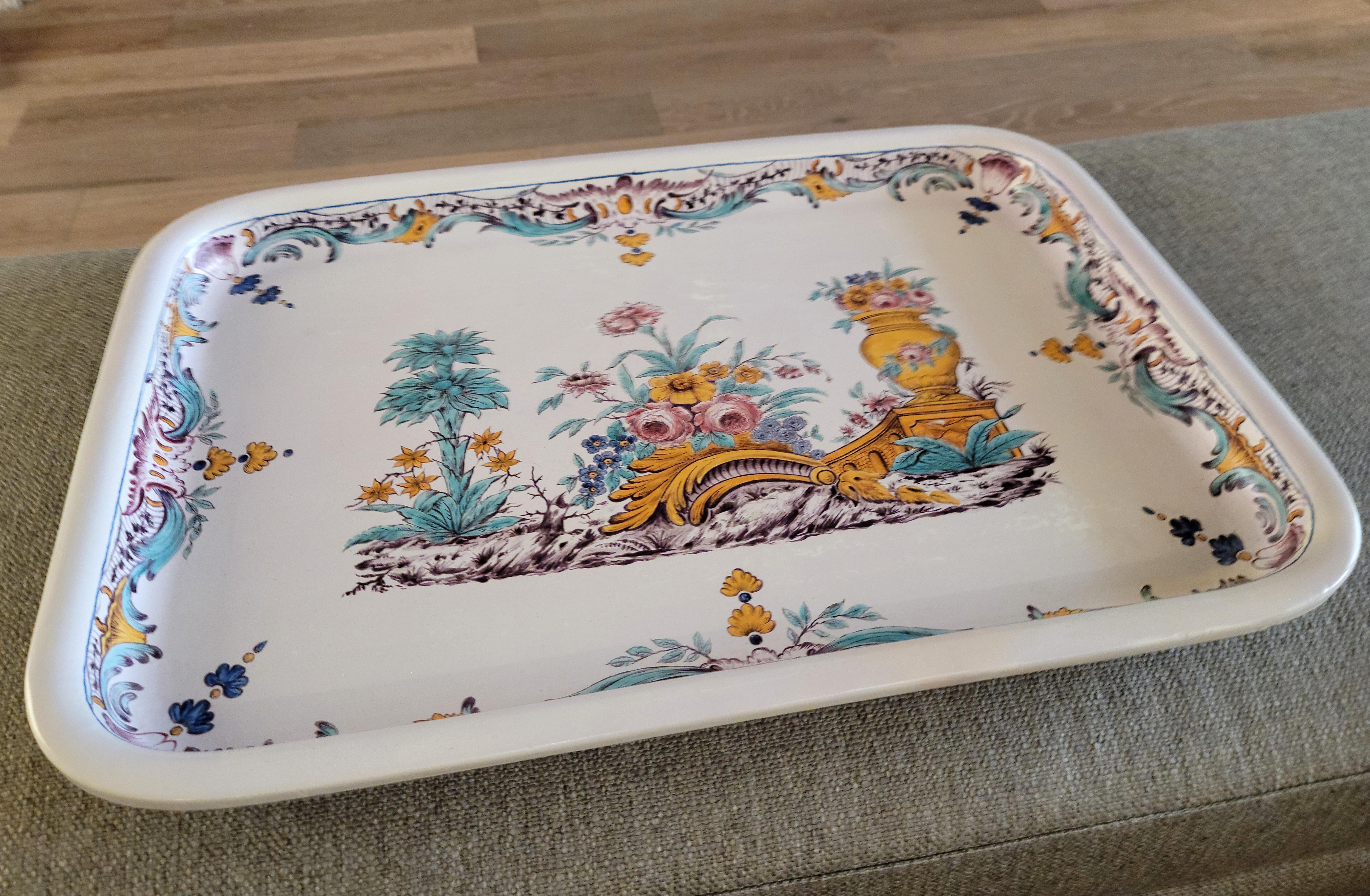 Gustavien Grand plateau décoratif ancien en porcelaine suédoise Rörstrand signée et peinte à la main en vente