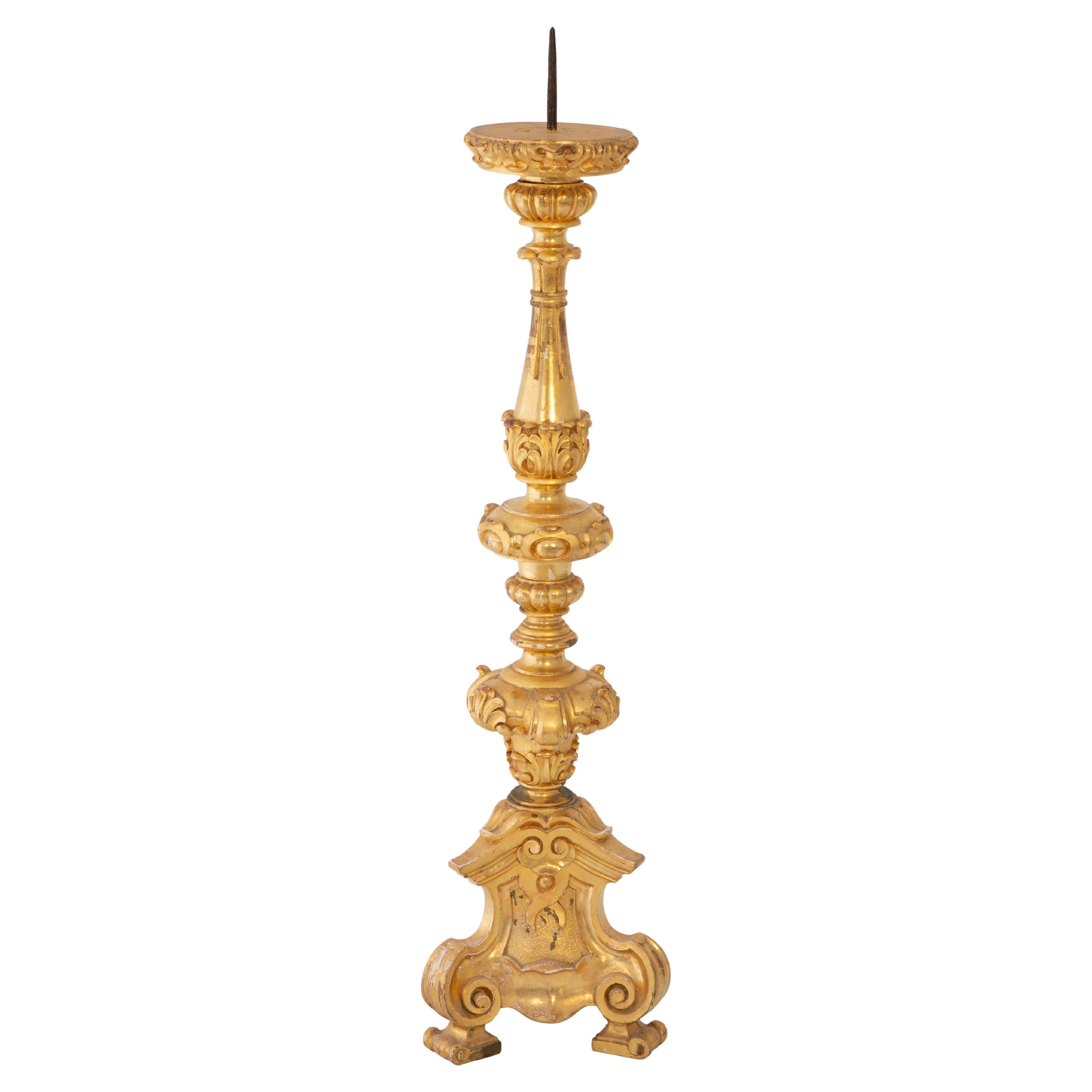 Palatial Carved Giltwood Pricket Stick en vente