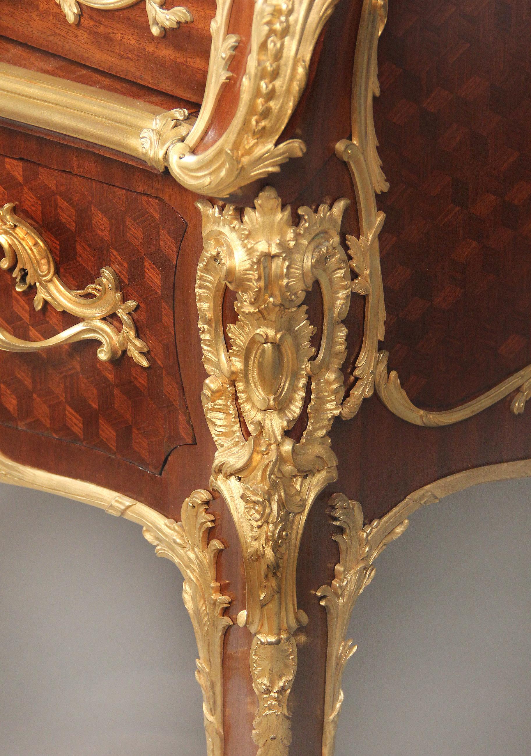 Palastartiges Bureau aus vergoldeter Bronze des frühen 20. Jahrhunderts mit Intarsienarbeiten - François Linke im Angebot 2