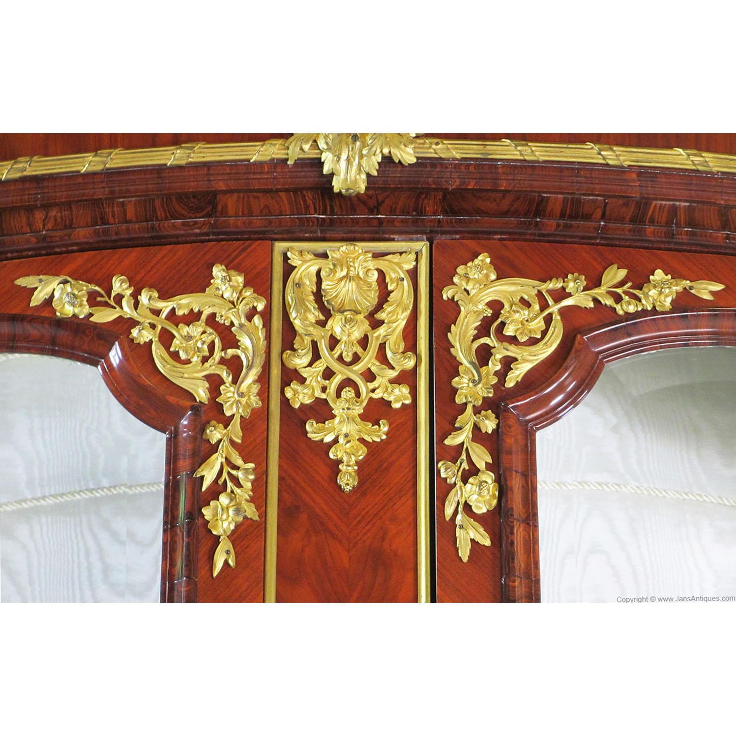 Palatial French 19th Century Louis XV Style Kingwood & Ormolu Mounted Vitrine In Good Condition For Sale In Los Angeles, CA