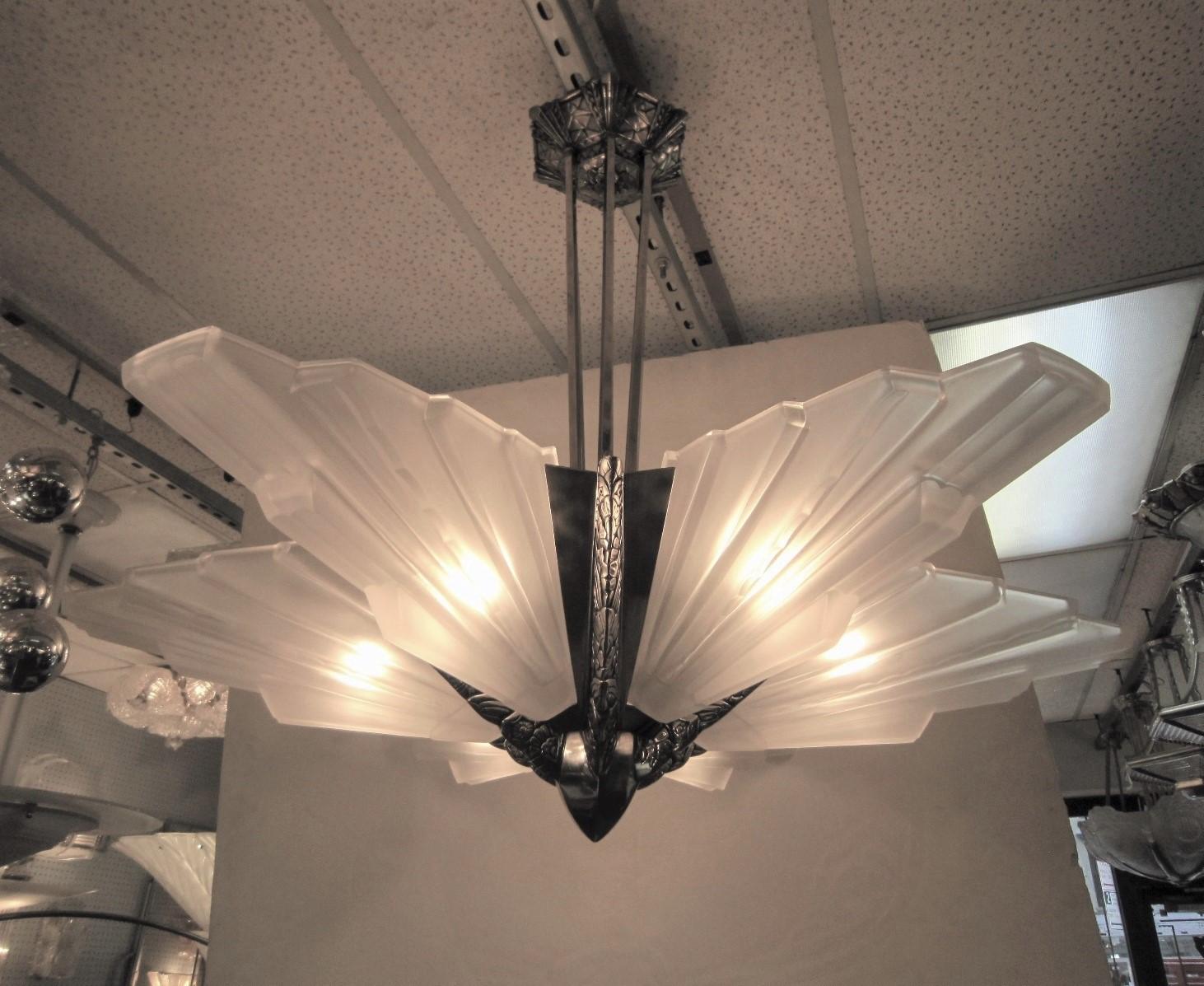 20th Century Palatial French Art Deco Frosted Art Glass Sunburst Chandelier by Sabino For Sale
