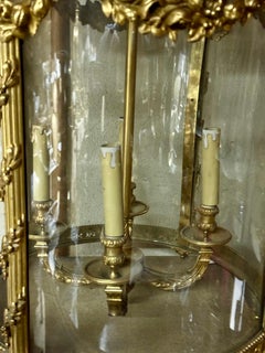 palastartige Laterne aus Bronze und Glas im Louis-XVI.-Stil