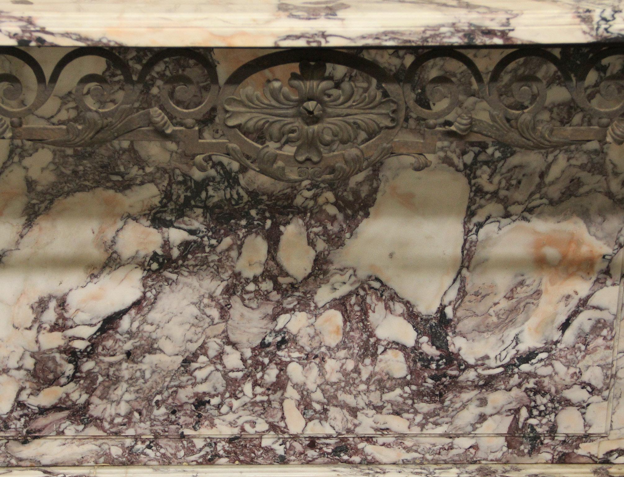 Fer forgé Console palatiale de la fin du XIXe siècle de style Louis XV en fer forgé et marbre en vente