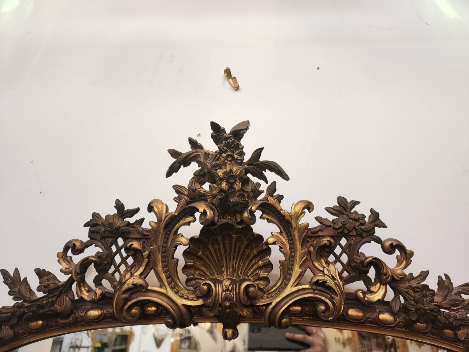 Or Miroir palatial de style Louis XV doré en vente