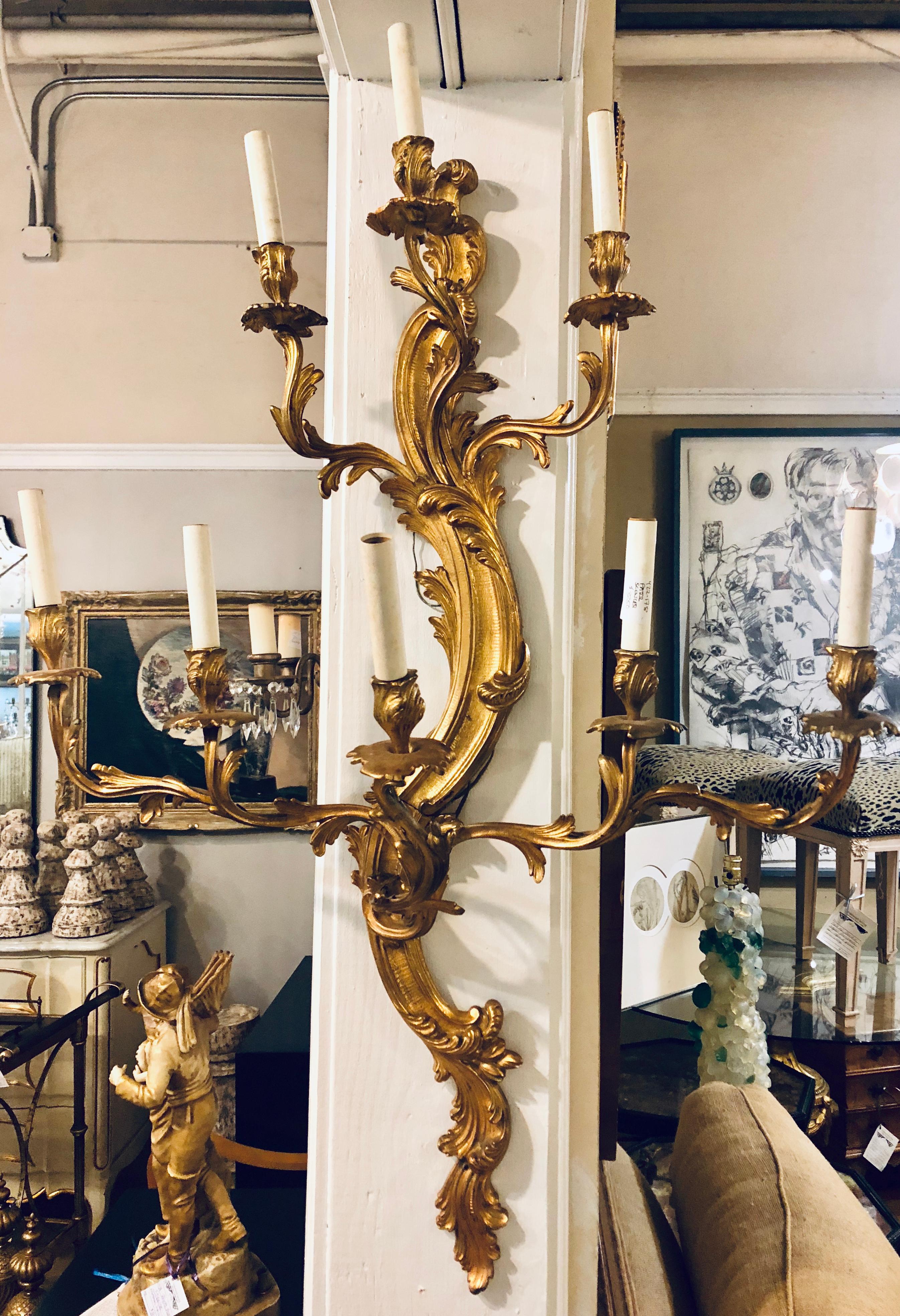 Palatial Pair of Louis XVI Style Eight-Arm Gilt Bronze Wall Sconces (Louis XV.)