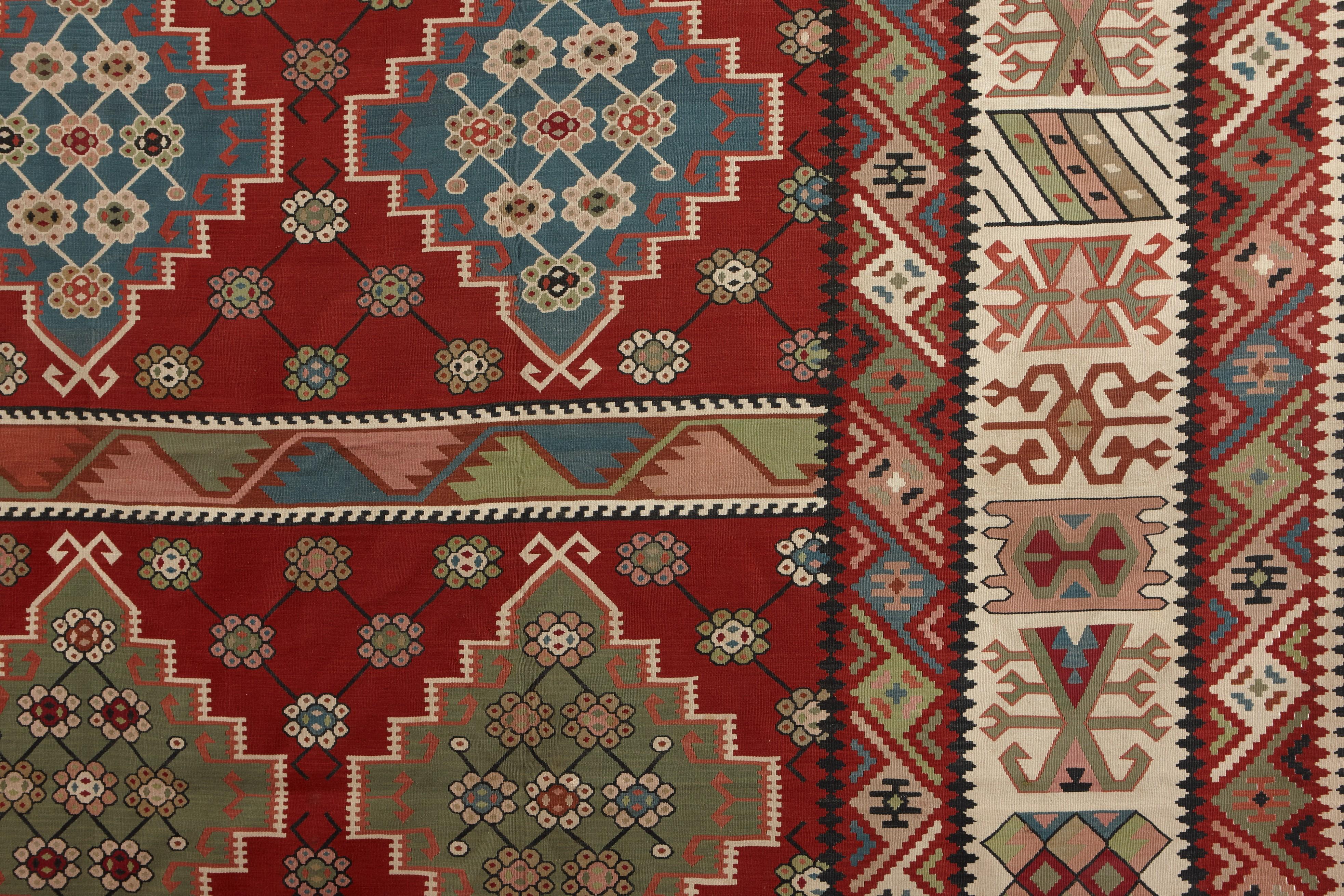 Palatial Pirot Flat-weave Kilim Carpet For Sale 2