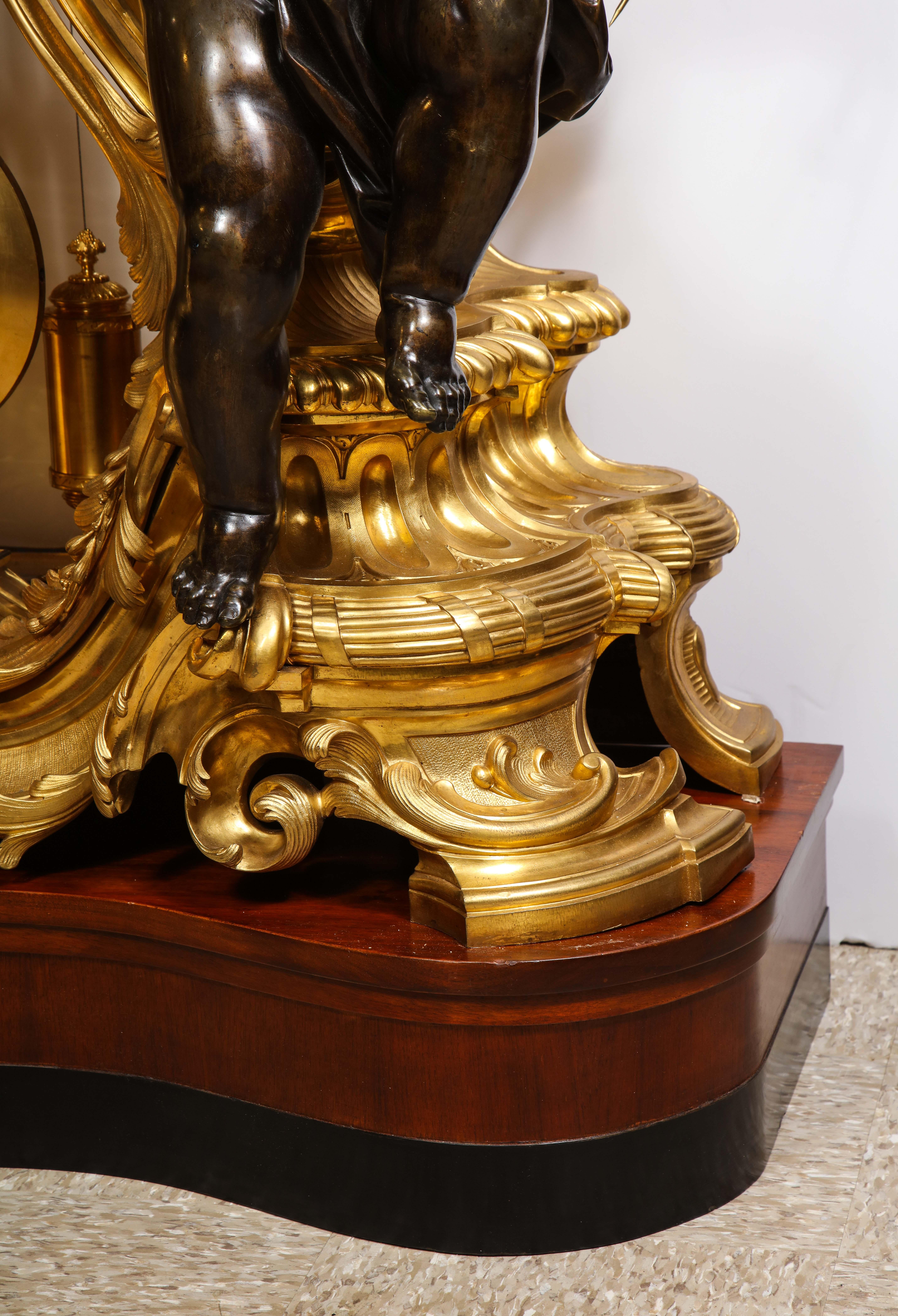 Rare horloge Napoléon III française palatiale en bronze doré et patiné, Detouche en vente 2