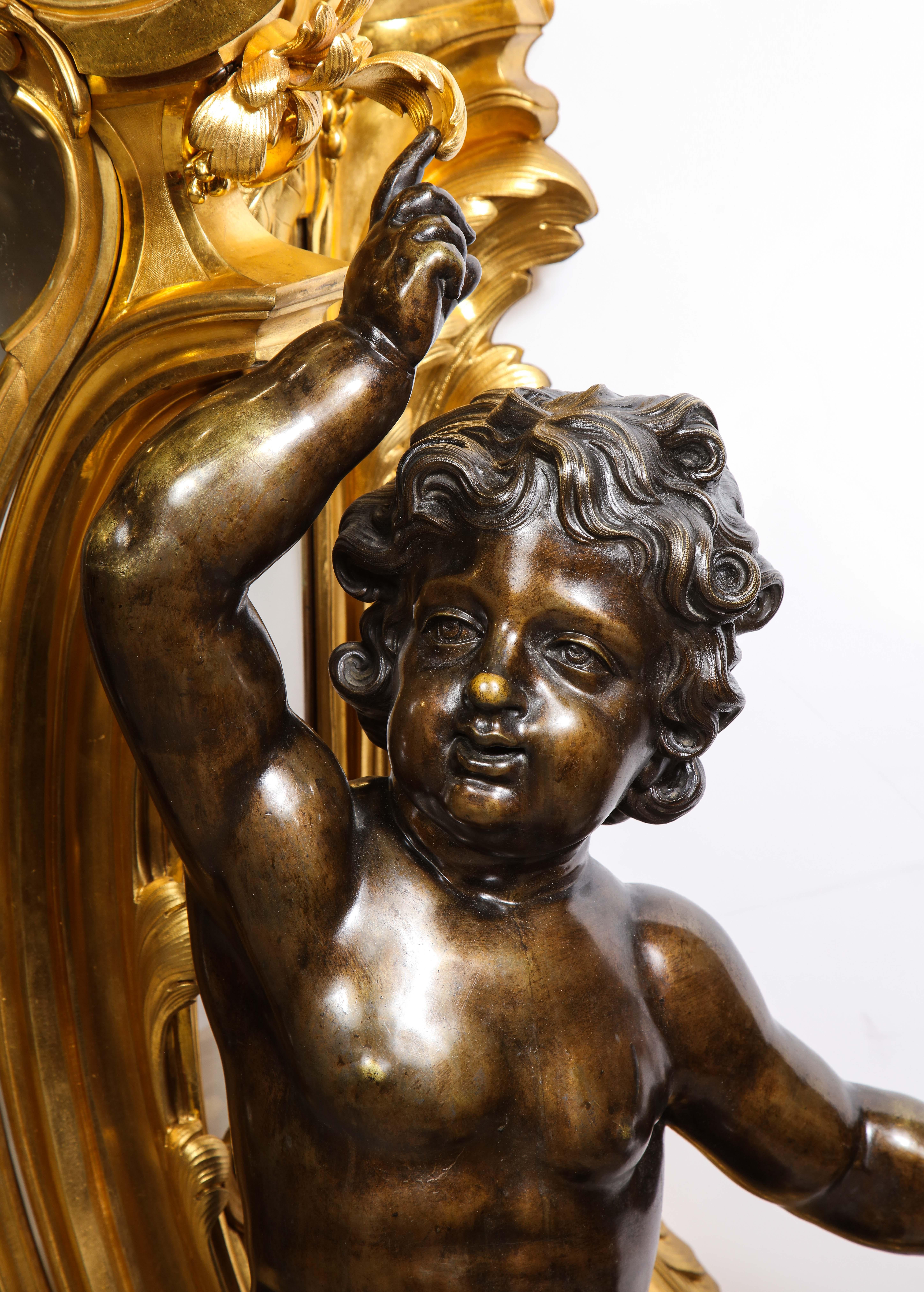 Palastartige und rare, französische Goldbronze und patinierte Bronze-Uhr, Napoleon III.-Periode, Detouche im Zustand „Gut“ im Angebot in New York, NY
