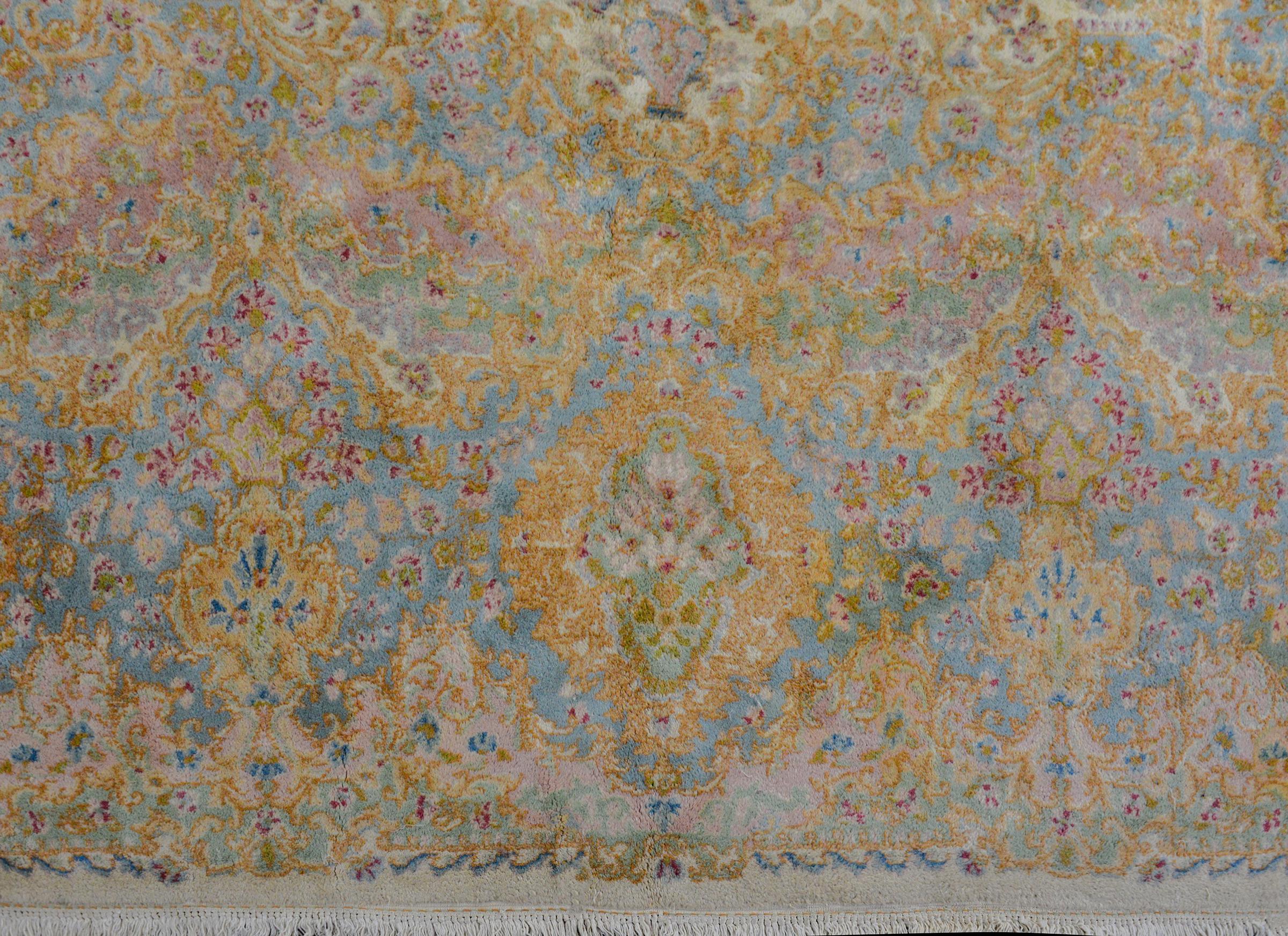 Palatial Size Early 20th Century Kirman Rug In Good Condition For Sale In Chicago, IL