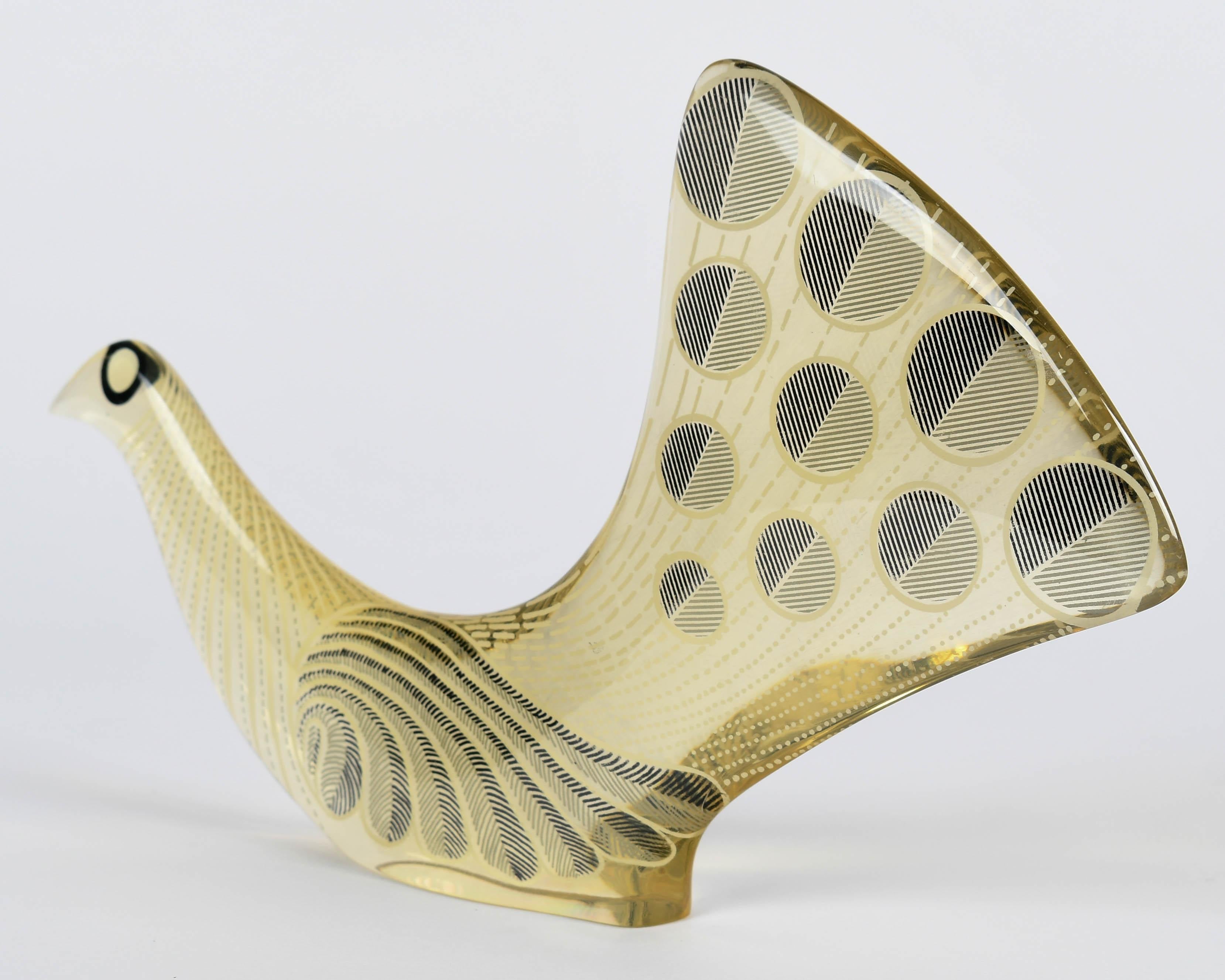 Palatnik Midcentury Op Art Lucite Bird In Good Condition In Winter Park, FL