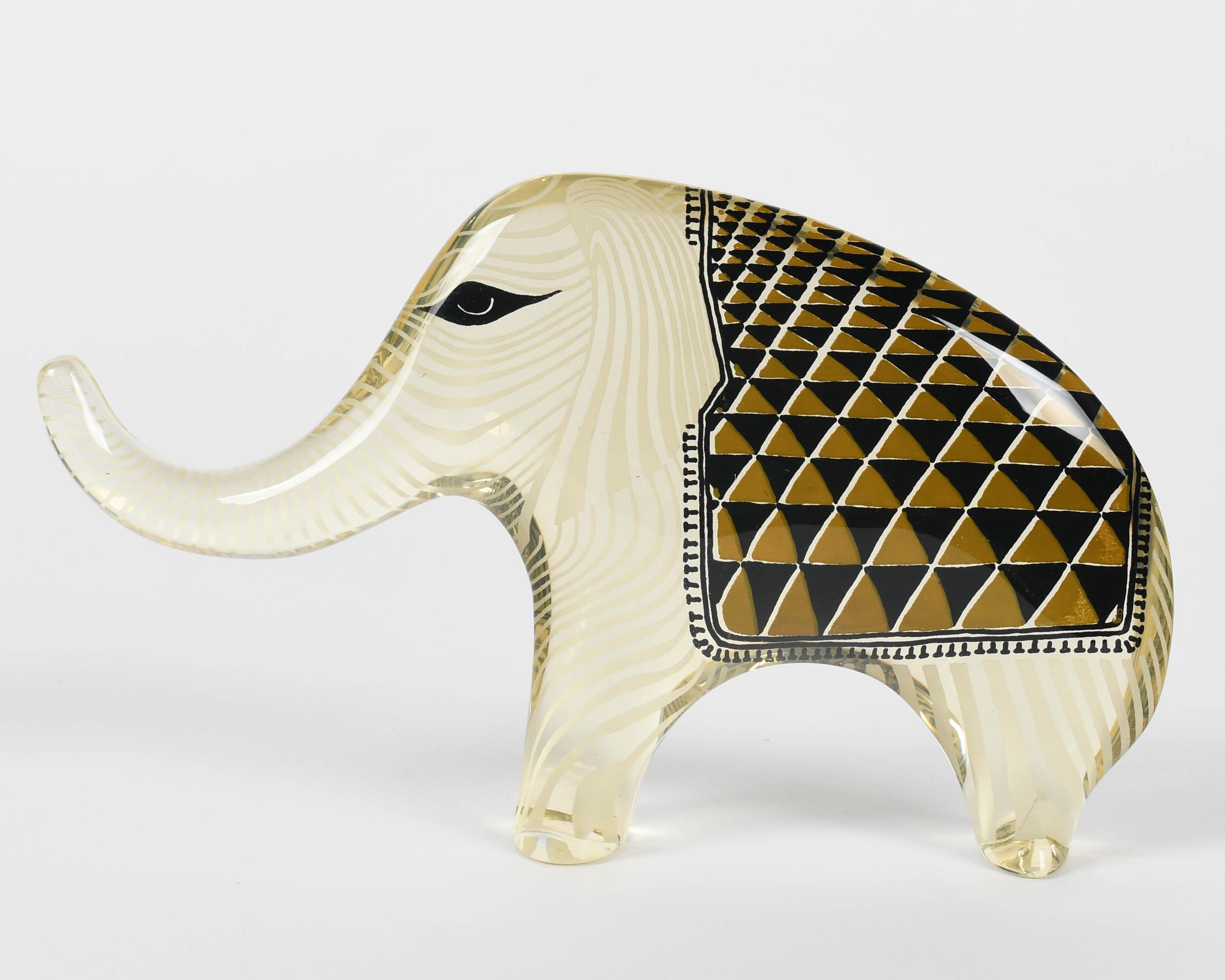 Palatnik Op Art Lucite Elefant mit brauner Decke (Moderne der Mitte des Jahrhunderts) im Angebot