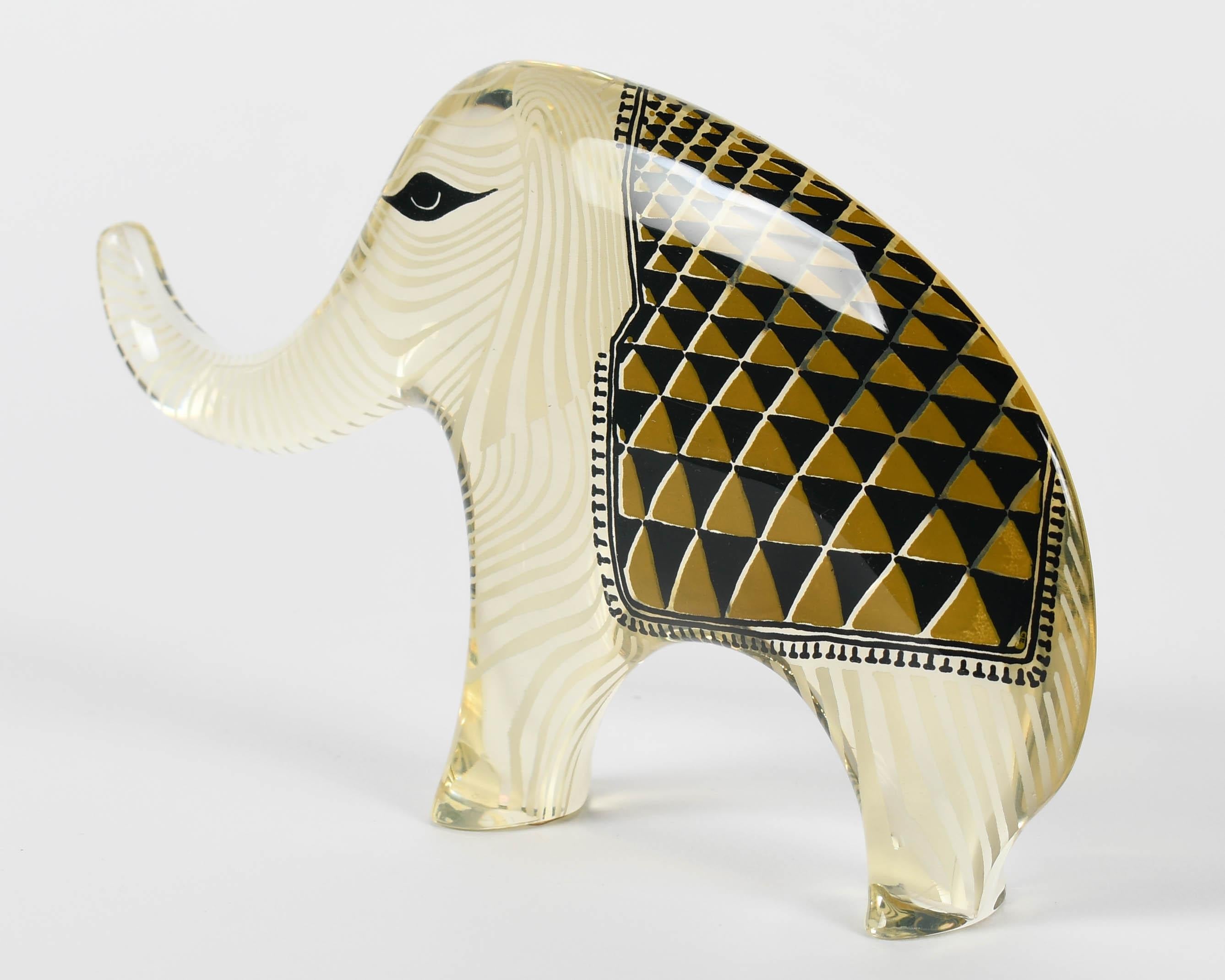 Palatnik Op Art Lucite Elefant mit brauner Decke im Zustand „Gut“ im Angebot in Winter Park, FL