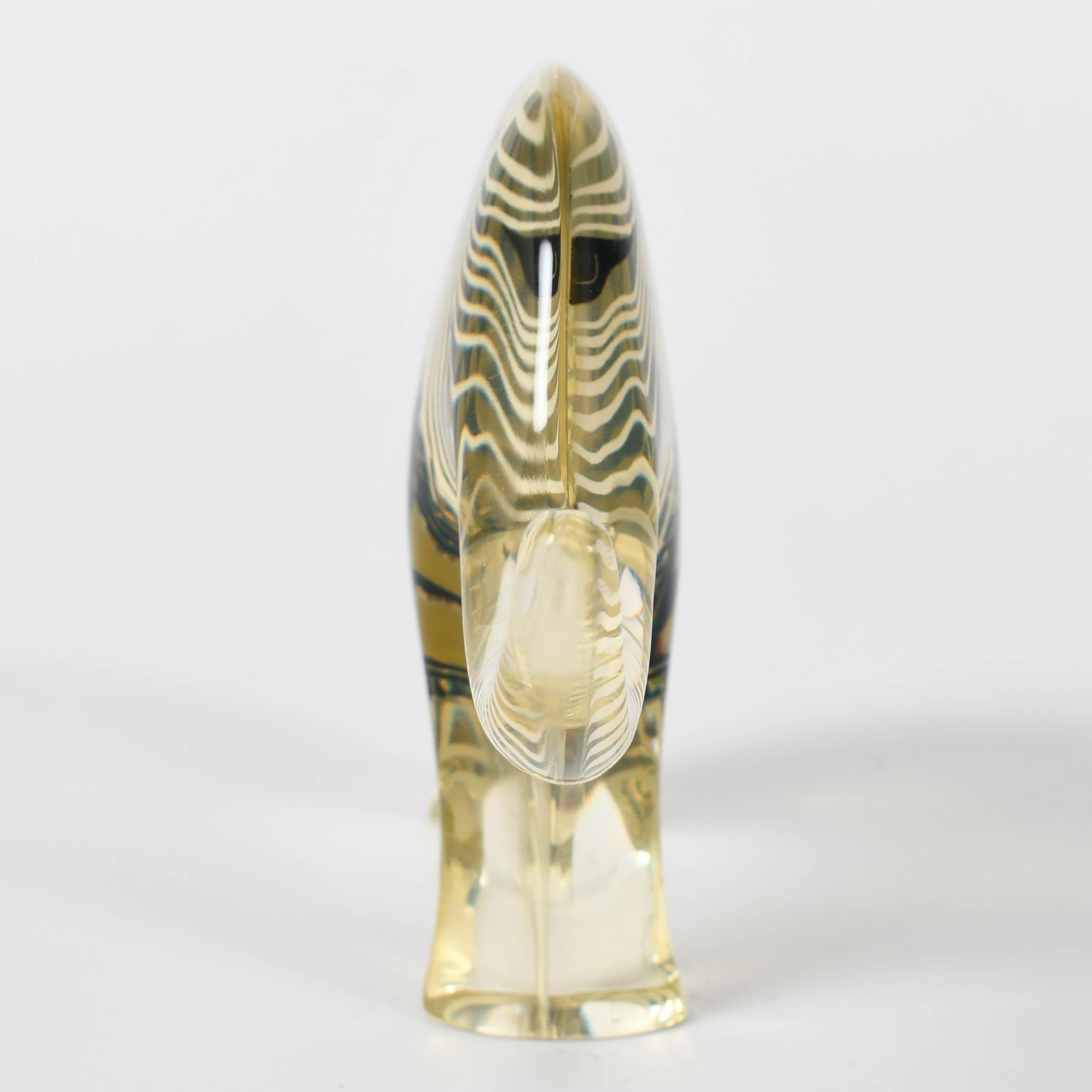 Palatnik Op Art Lucite Elefant mit brauner Decke im Angebot 2