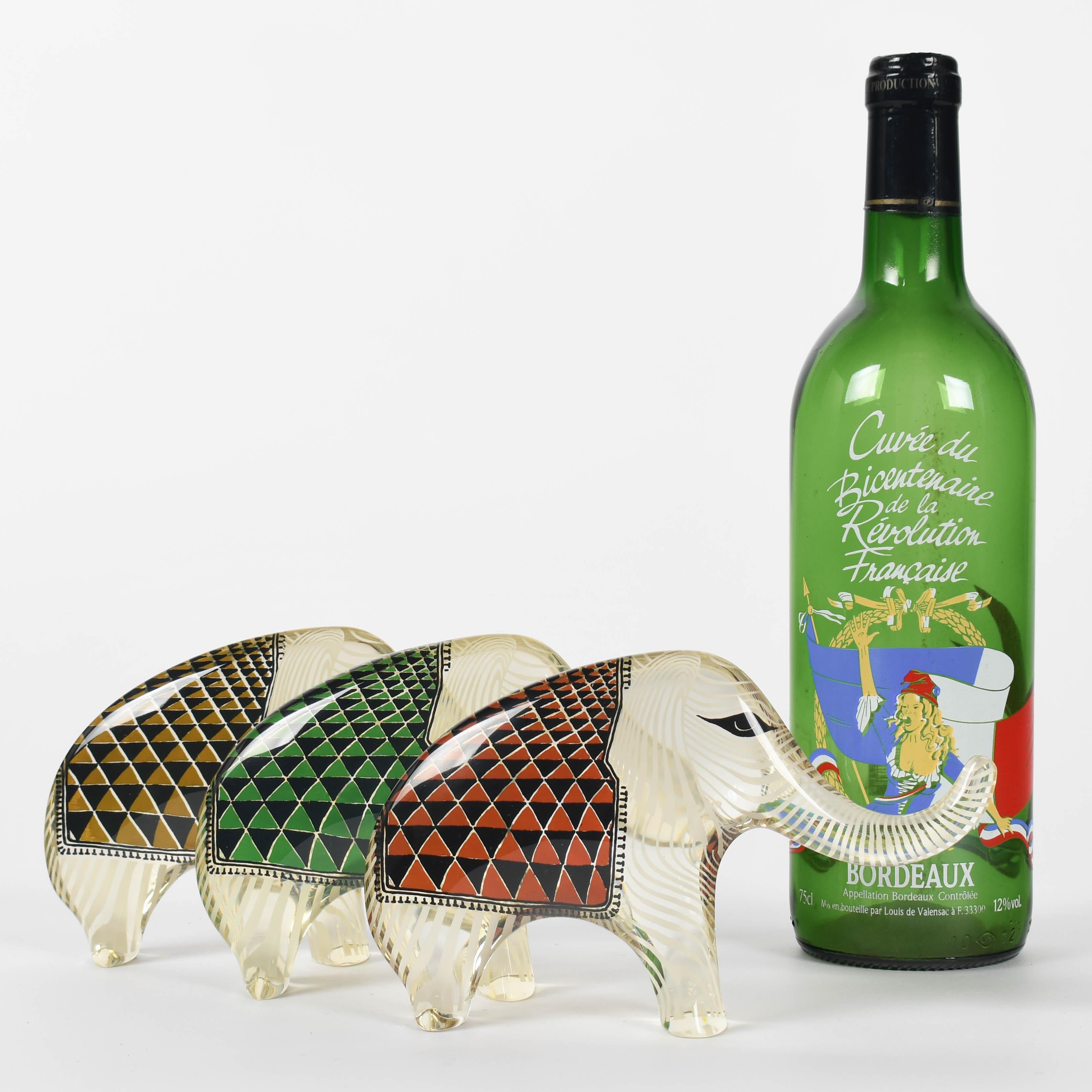 Palatnik Op Art Elefanti in lucite Set di 3 in vendita 13