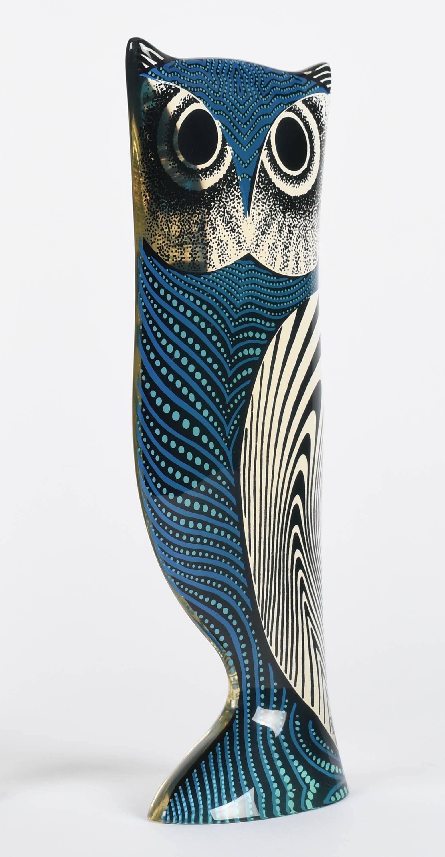Palatnik Op Art Lucite Búho Azul Grande en Bueno estado para la venta en Winter Park, FL