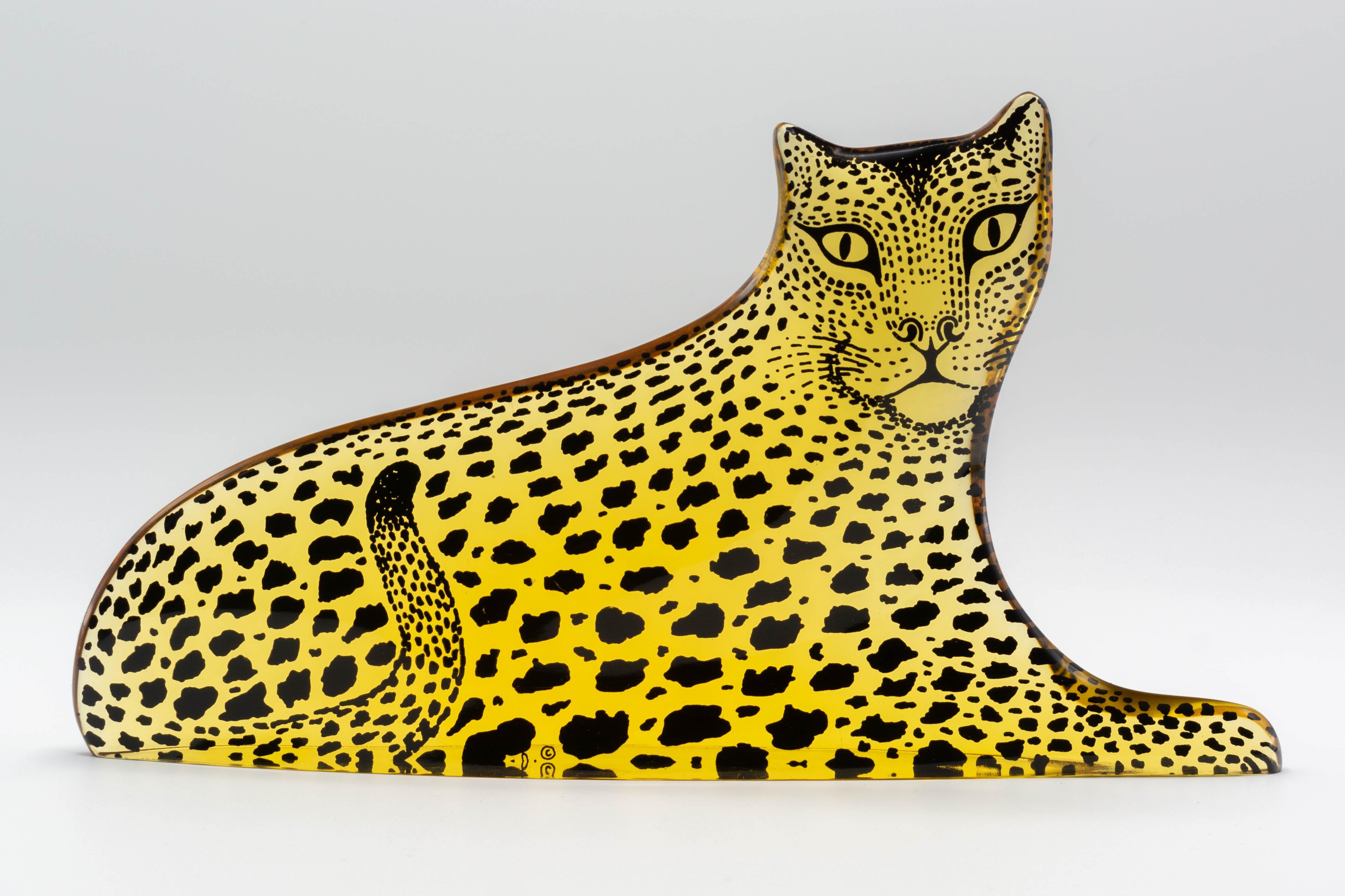A Mid-Century Modern Lucite Op Art leopard designed by Abraham Palatnik. Original label on bottom: Made in Brasil. Abraham Palatnik (born in 1928) is a Brazilian artist and inventor whose innovations include kinechromatic art. Part of the Artemis