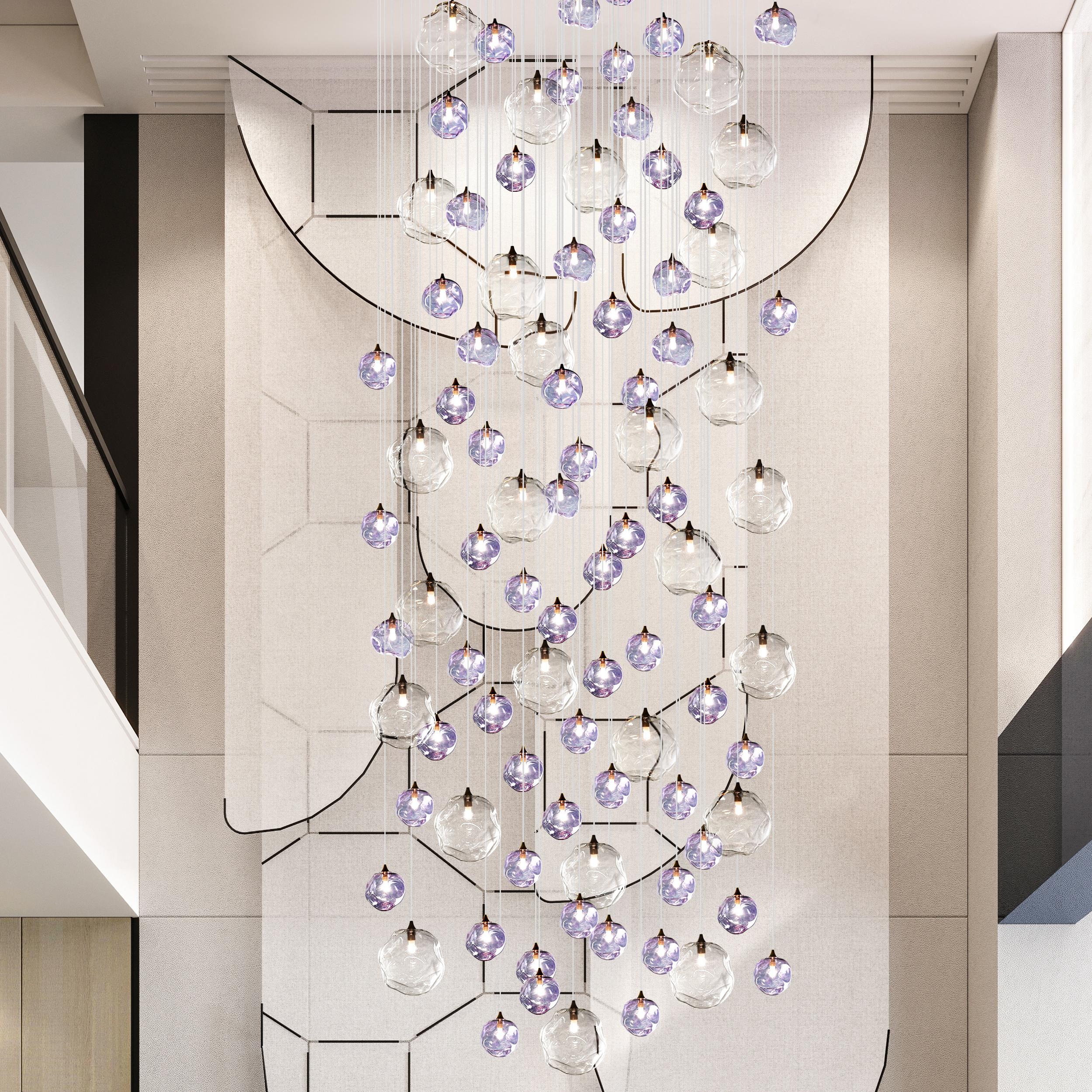 Moderner Palazzo Ametista-Kronleuchter mit 100 Kunstglas-Anhängern in Klar und Violett, LED (amerikanisch) im Angebot
