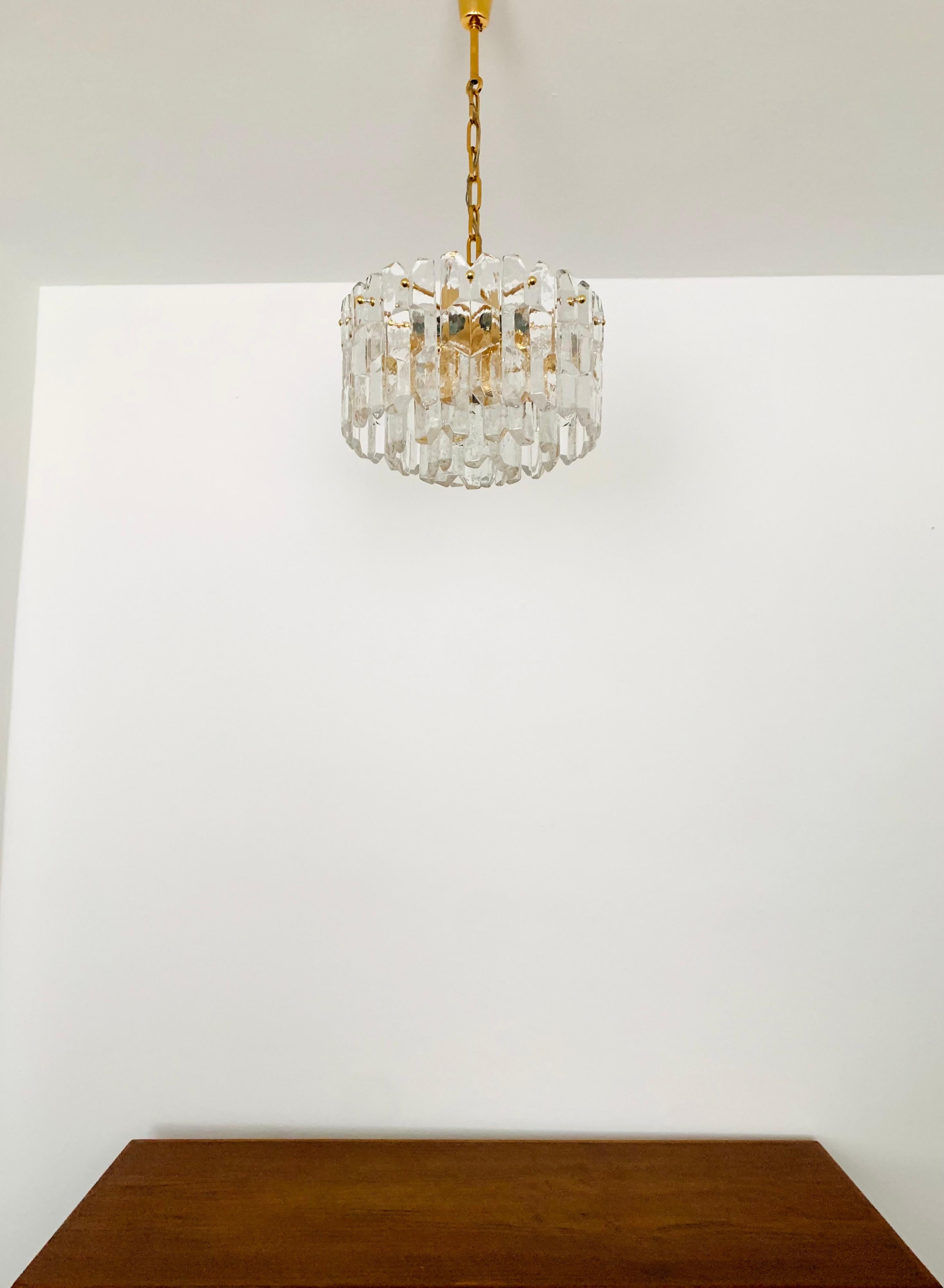 Palazzo Ice Glass Chandelier by J.T. Kalmar In Good Condition For Sale In München, DE