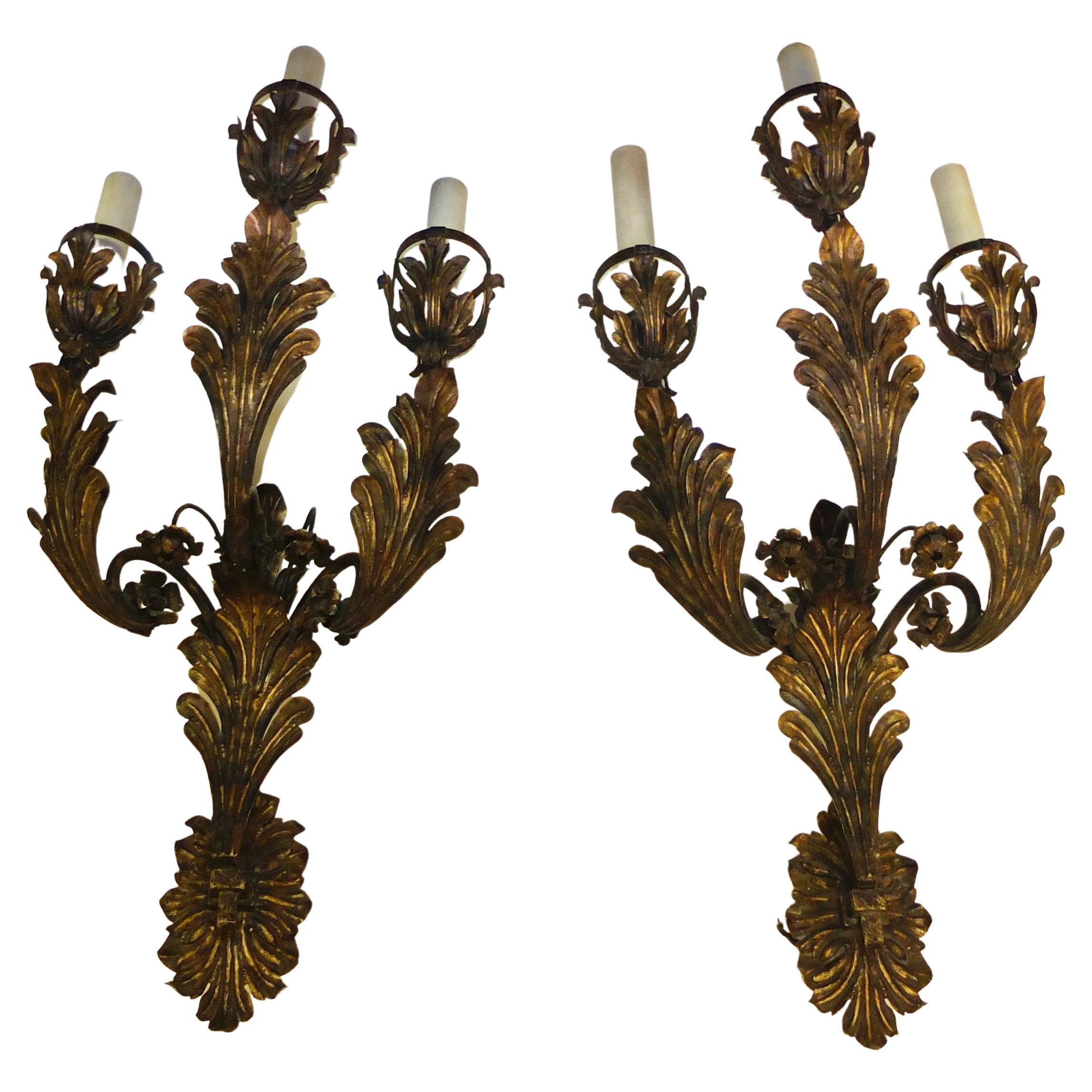 Palazzo Scale Italian Tole Sconces with Acanthus Leaves For Sale