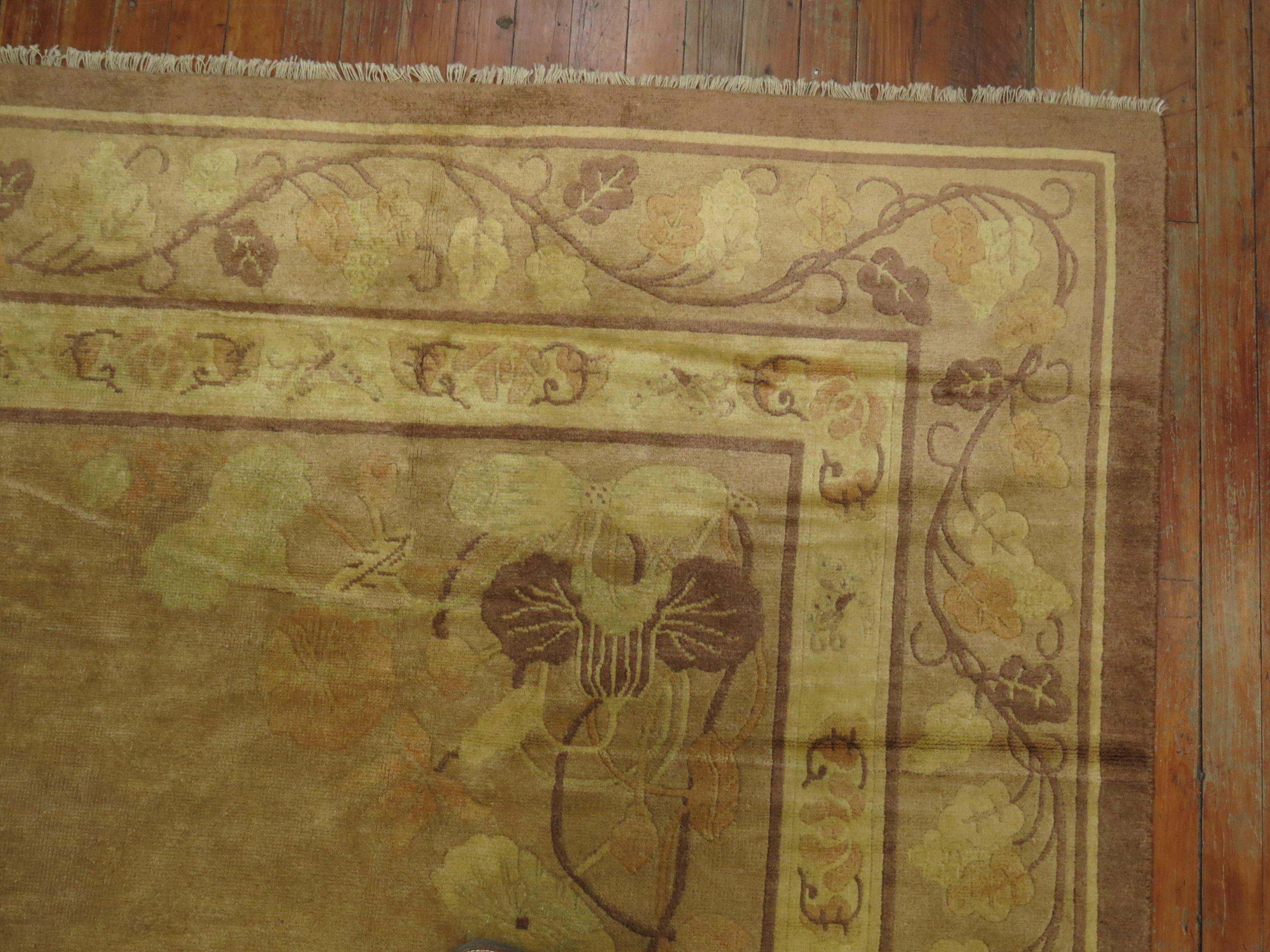 Pale Antique Chinese Rug In Good Condition For Sale In New York, NY