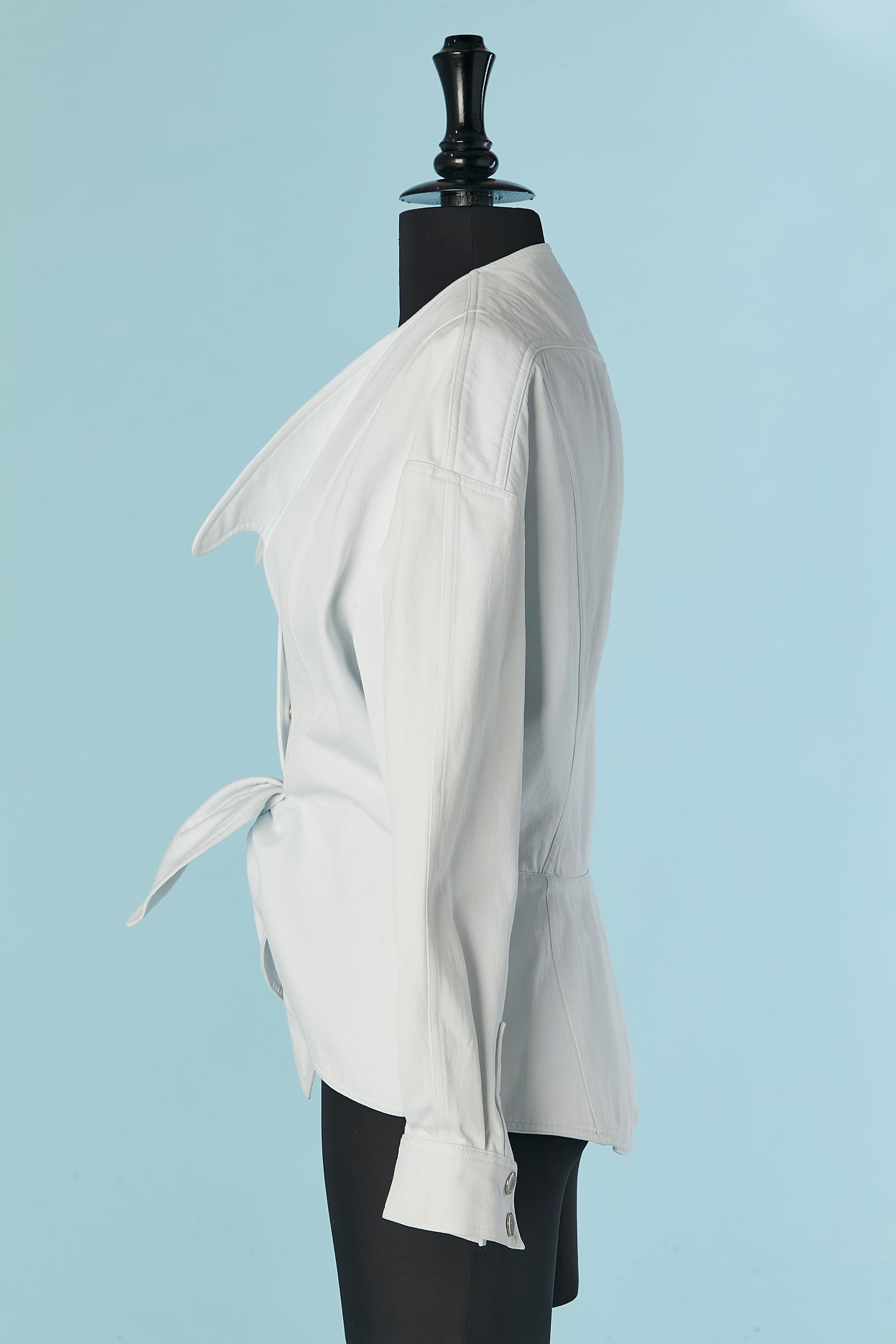 Pale blue cotton jacket with bow in the middle front Thierry Mugler In Excellent Condition For Sale In Saint-Ouen-Sur-Seine, FR