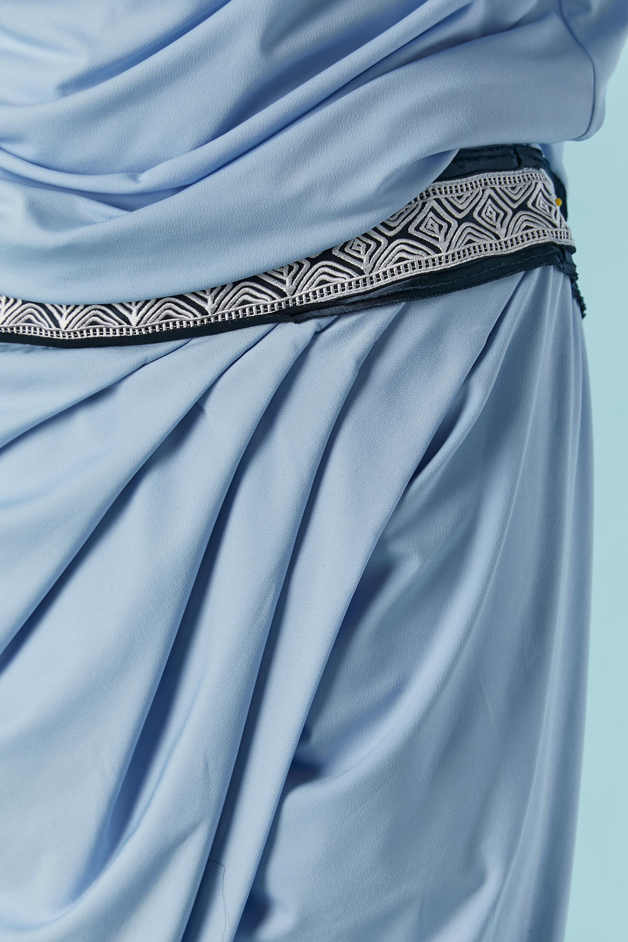 Abito da cocktail drappeggiato blu pallido con treccia in vita Pierre Cardin Paris In condizioni ottime in vendita a Saint-Ouen-Sur-Seine, FR