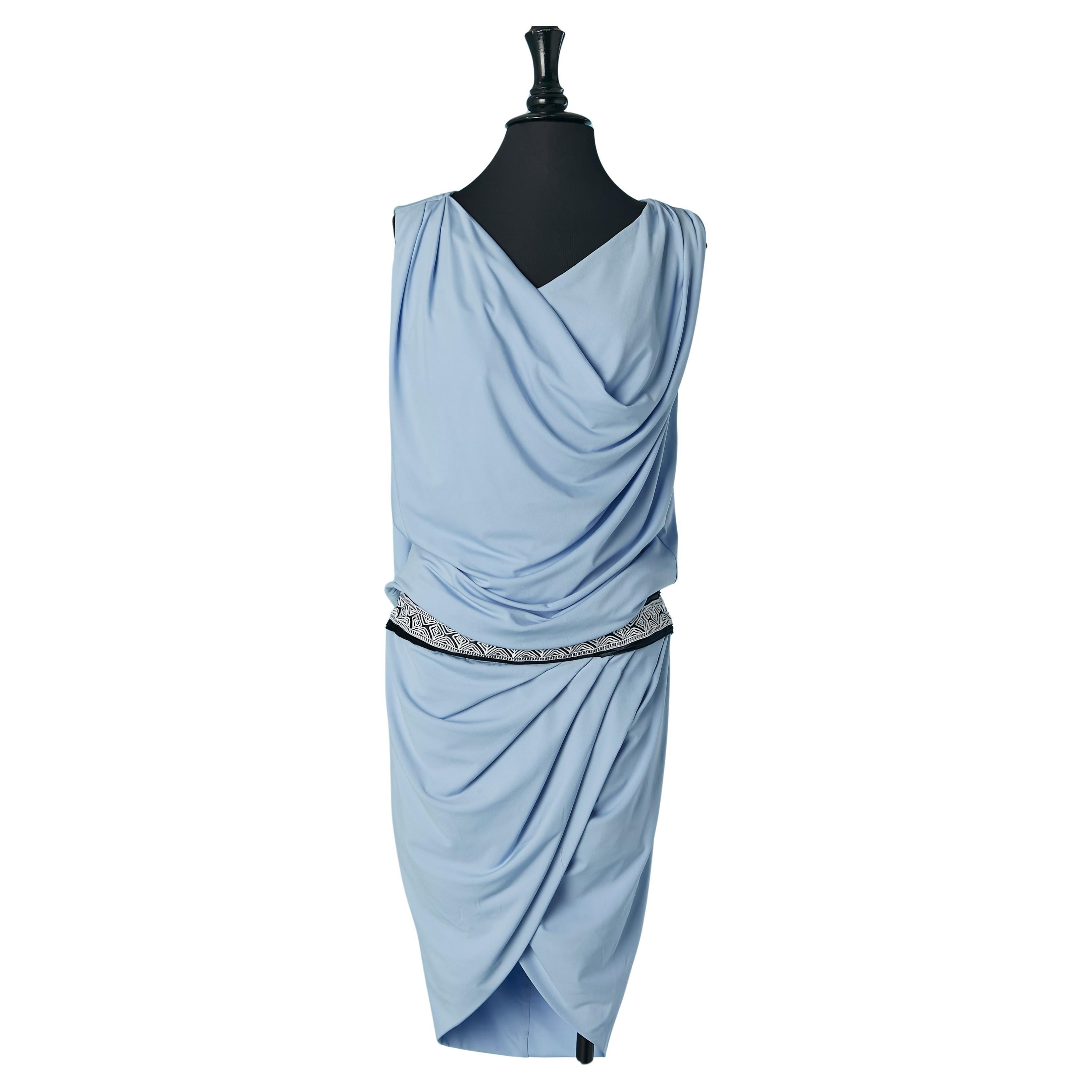 Abito da cocktail drappeggiato blu pallido con treccia in vita Pierre Cardin Paris in vendita