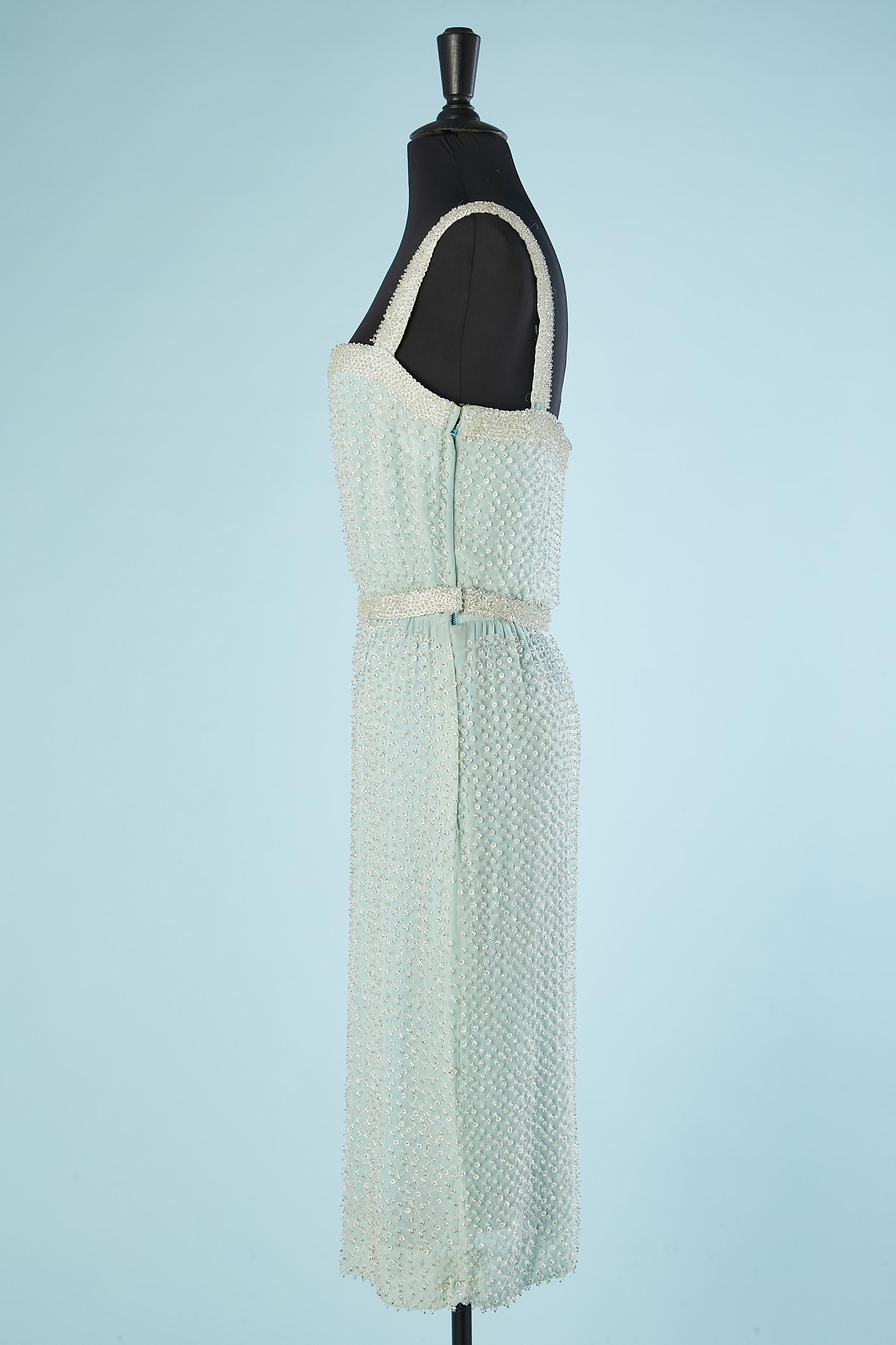 Pale blue fully beaded cocktail dress Circa 1960 In Good Condition For Sale In Saint-Ouen-Sur-Seine, FR