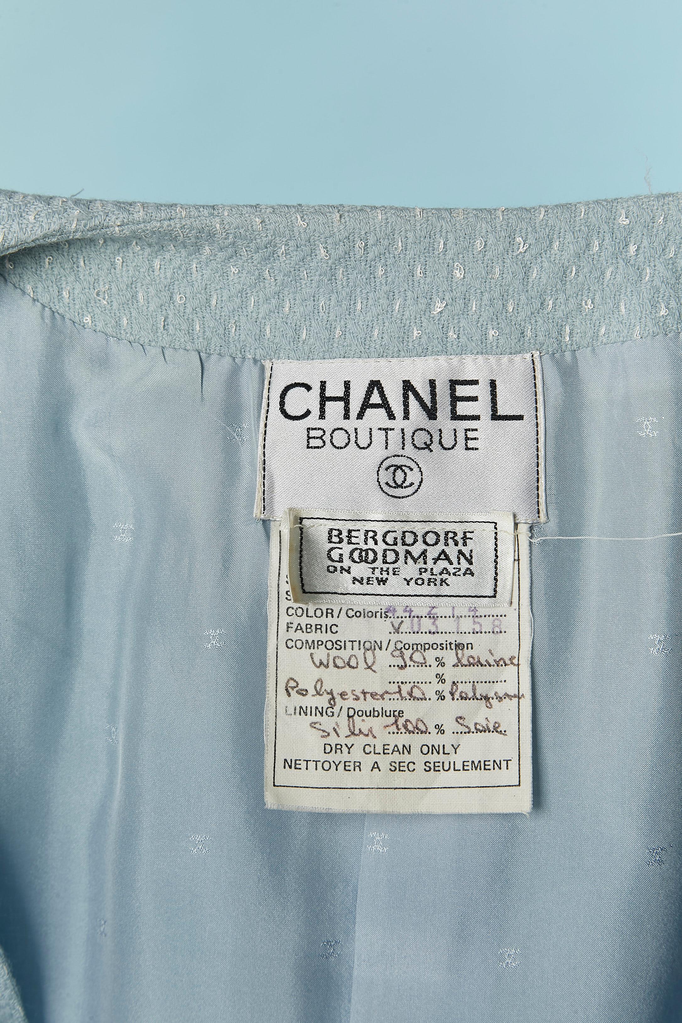 Veste longue en tweed bleu pâle à simple boutonnage CHANEL Boutique fo Bergdorf Goodman en vente 6
