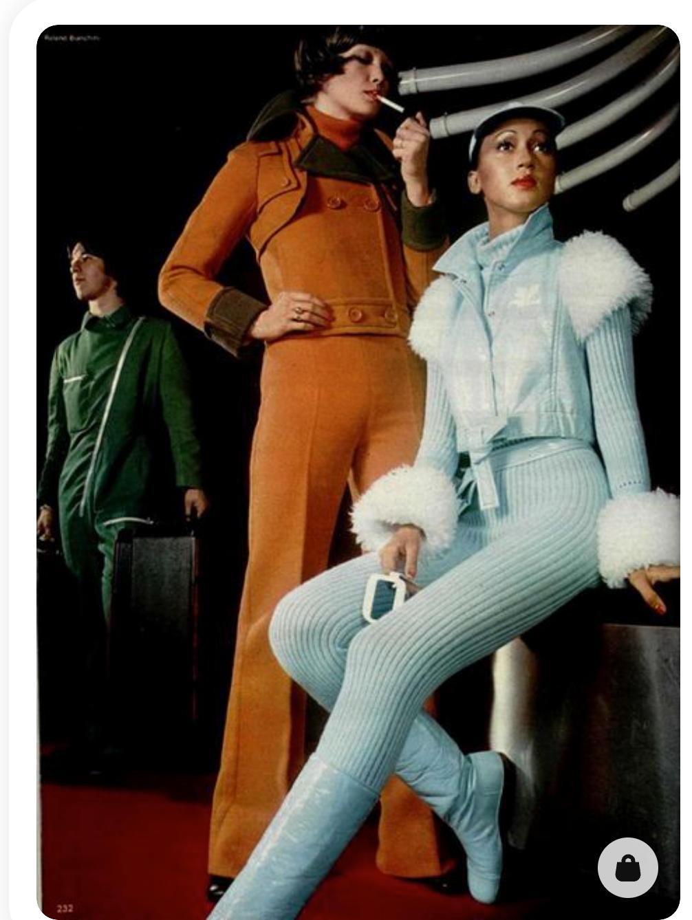 Pale blue nylon coat with hood and fake fur Courrèges Hyperbole Circa 1971/72 For Sale 4