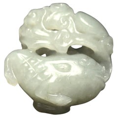 Celadón pálido Animal mítico y Nube