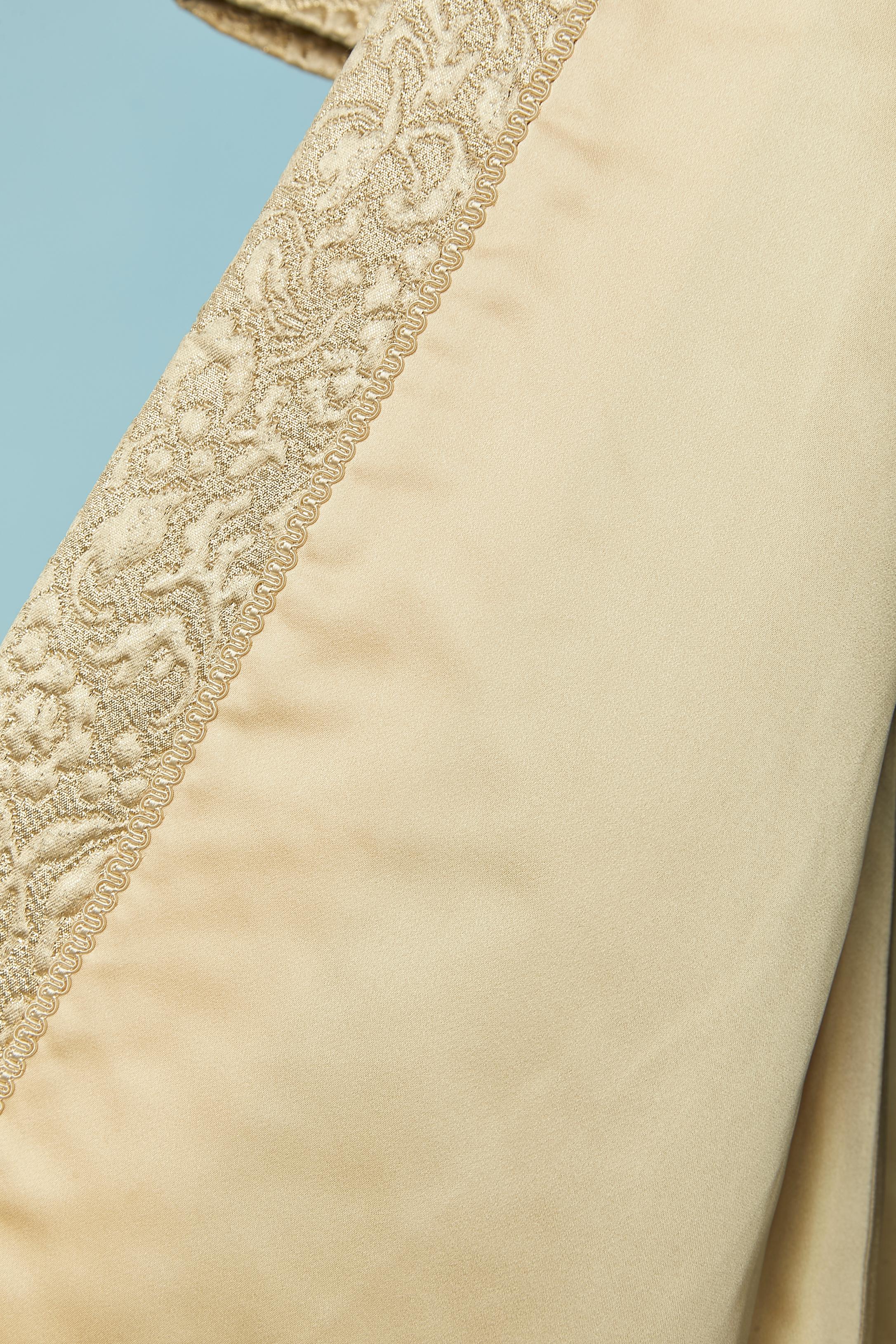 Women's Pale gold brocade evening coat CHRISTIAN DIOR Circa 1960's For Sale