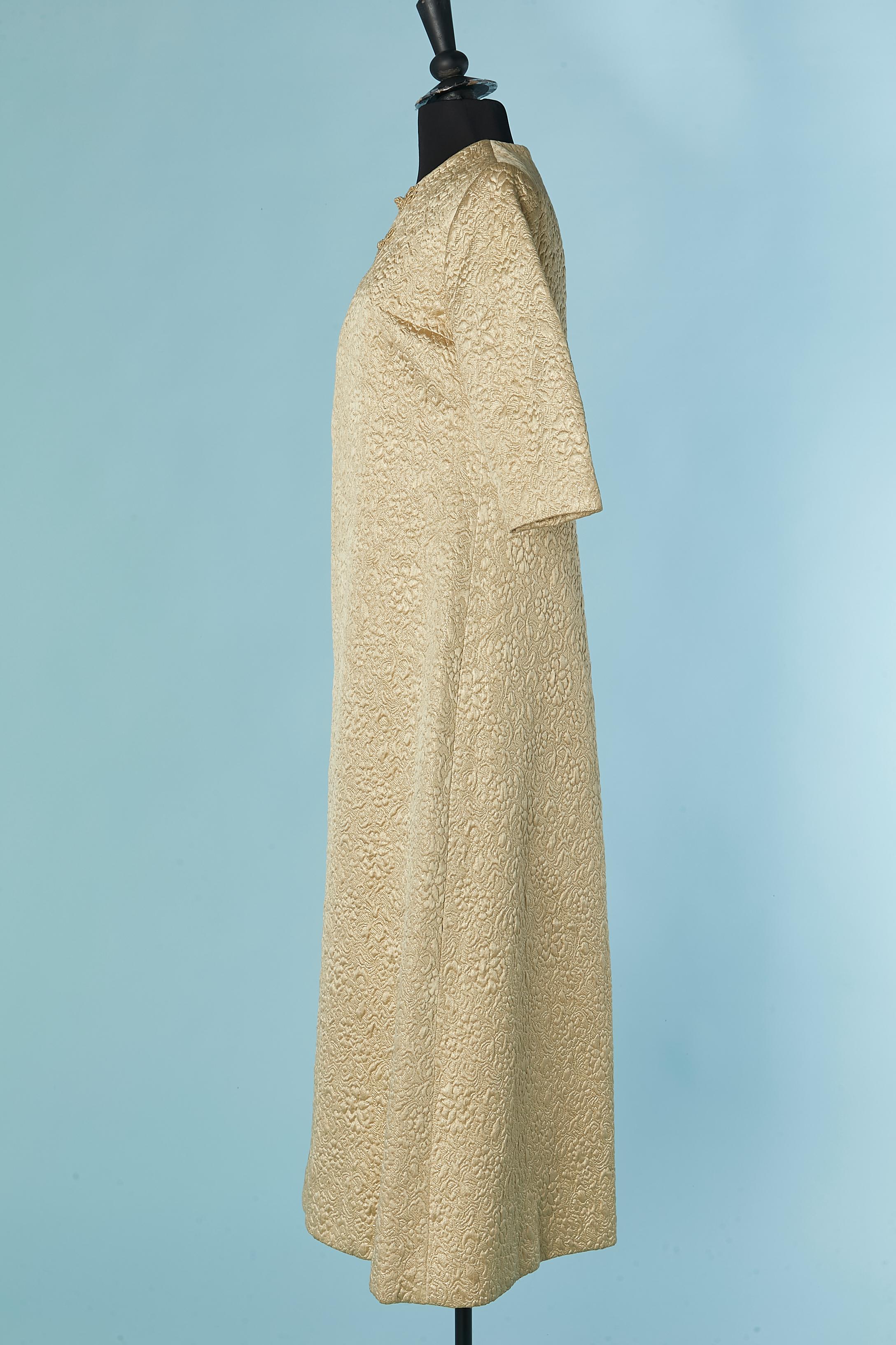 Pale gold brocade evening coat CHRISTIAN DIOR Circa 1960's For Sale 1