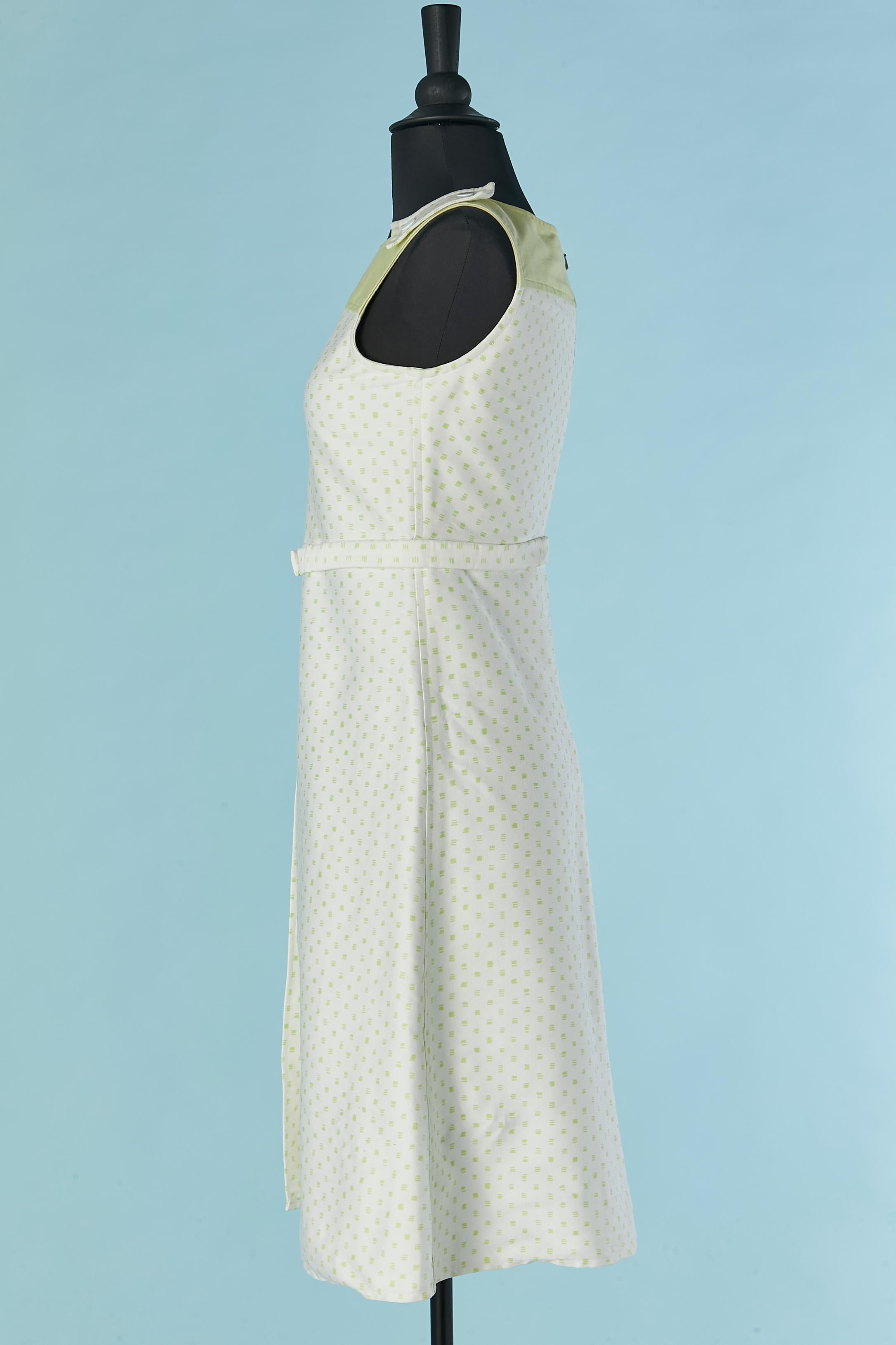 Robe de jour en coton imprimé vert pâle et blanc COURREGES Excellent état - En vente à Saint-Ouen-Sur-Seine, FR